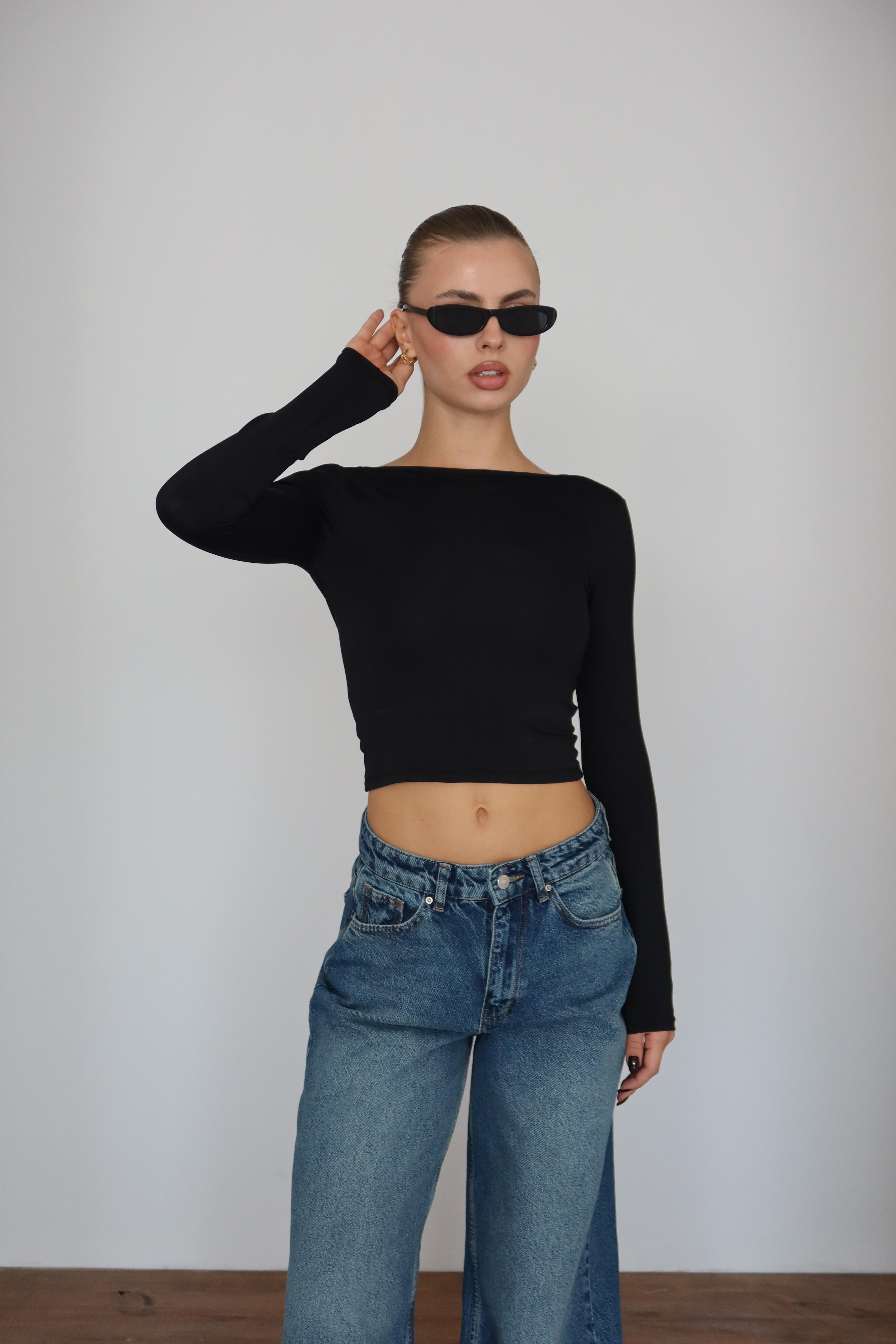 Sırt Dekolteli Basic Bluz