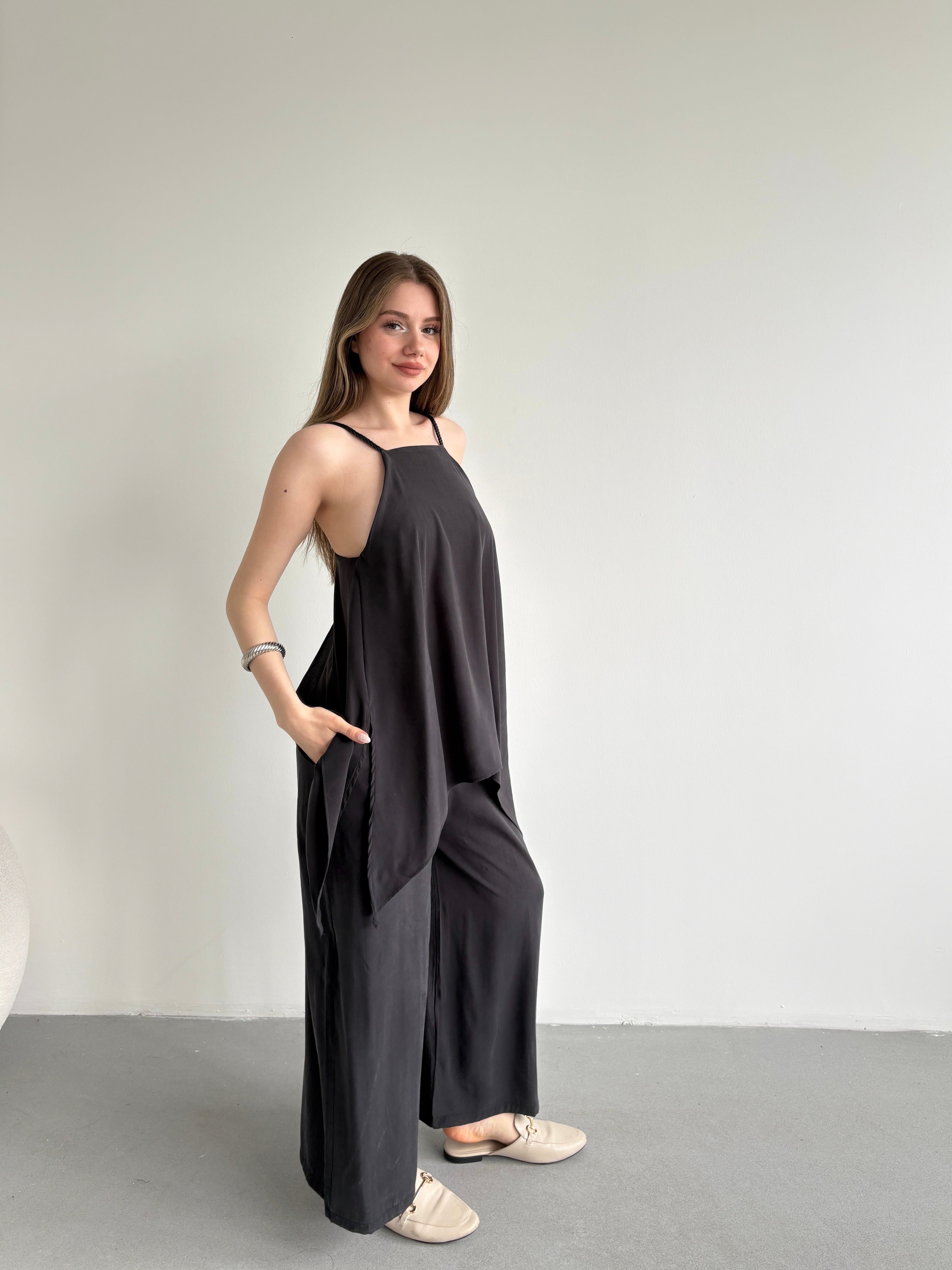 Soft Dokulu Örgü Askılı Tulum