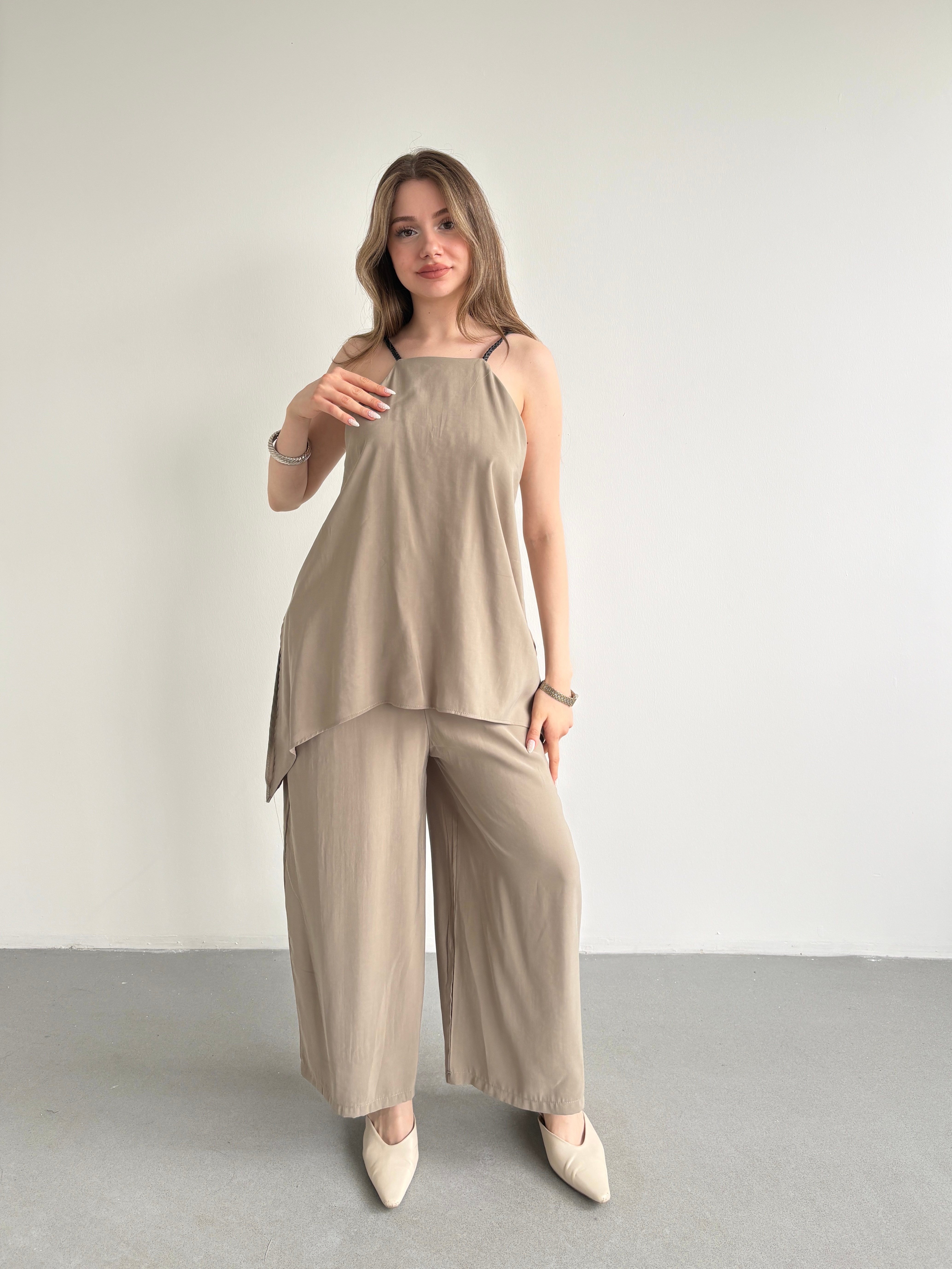 Soft Dokulu Örgü Askılı Tulum