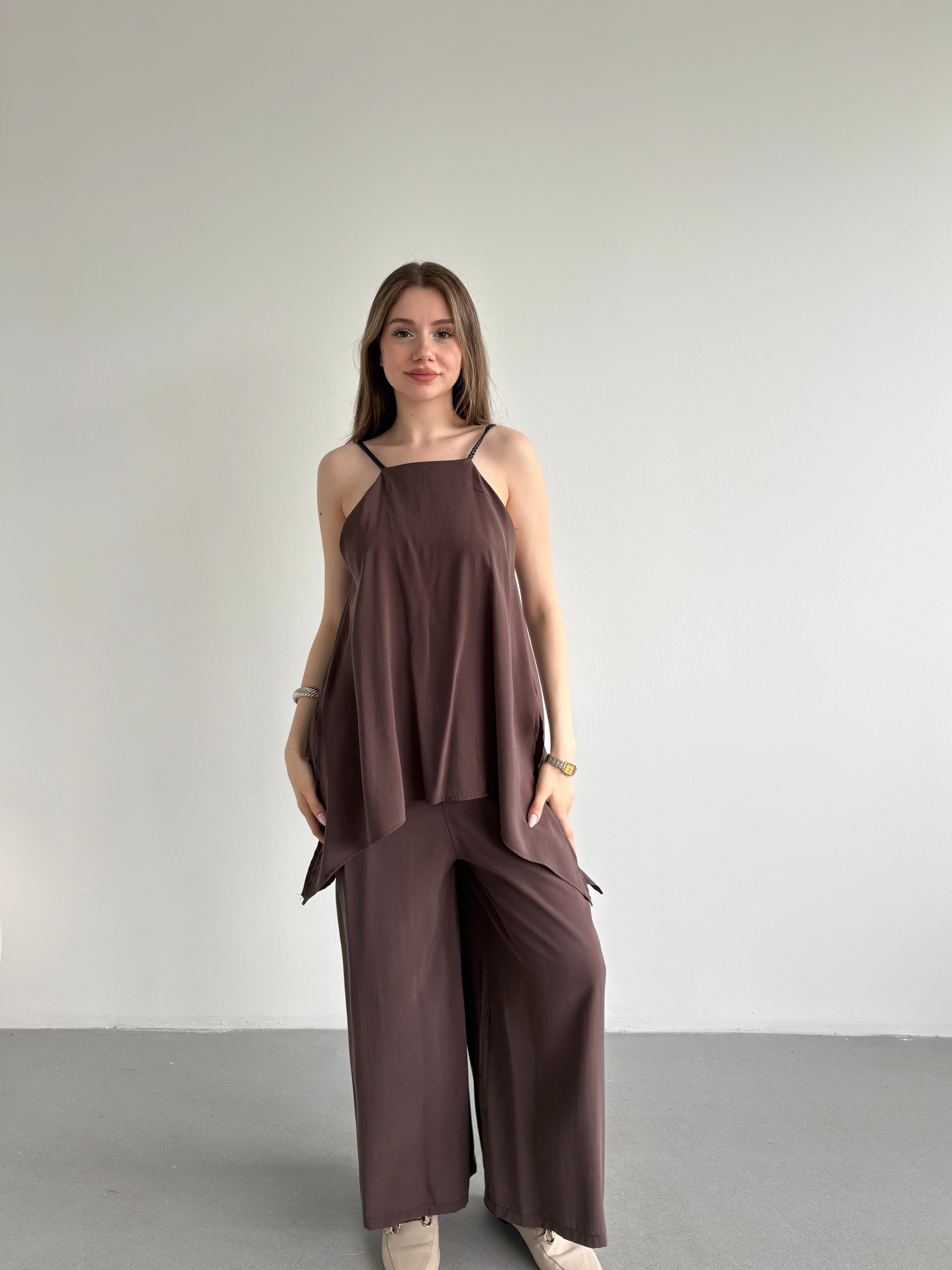 Soft Dokulu Örgü Askılı Tulum