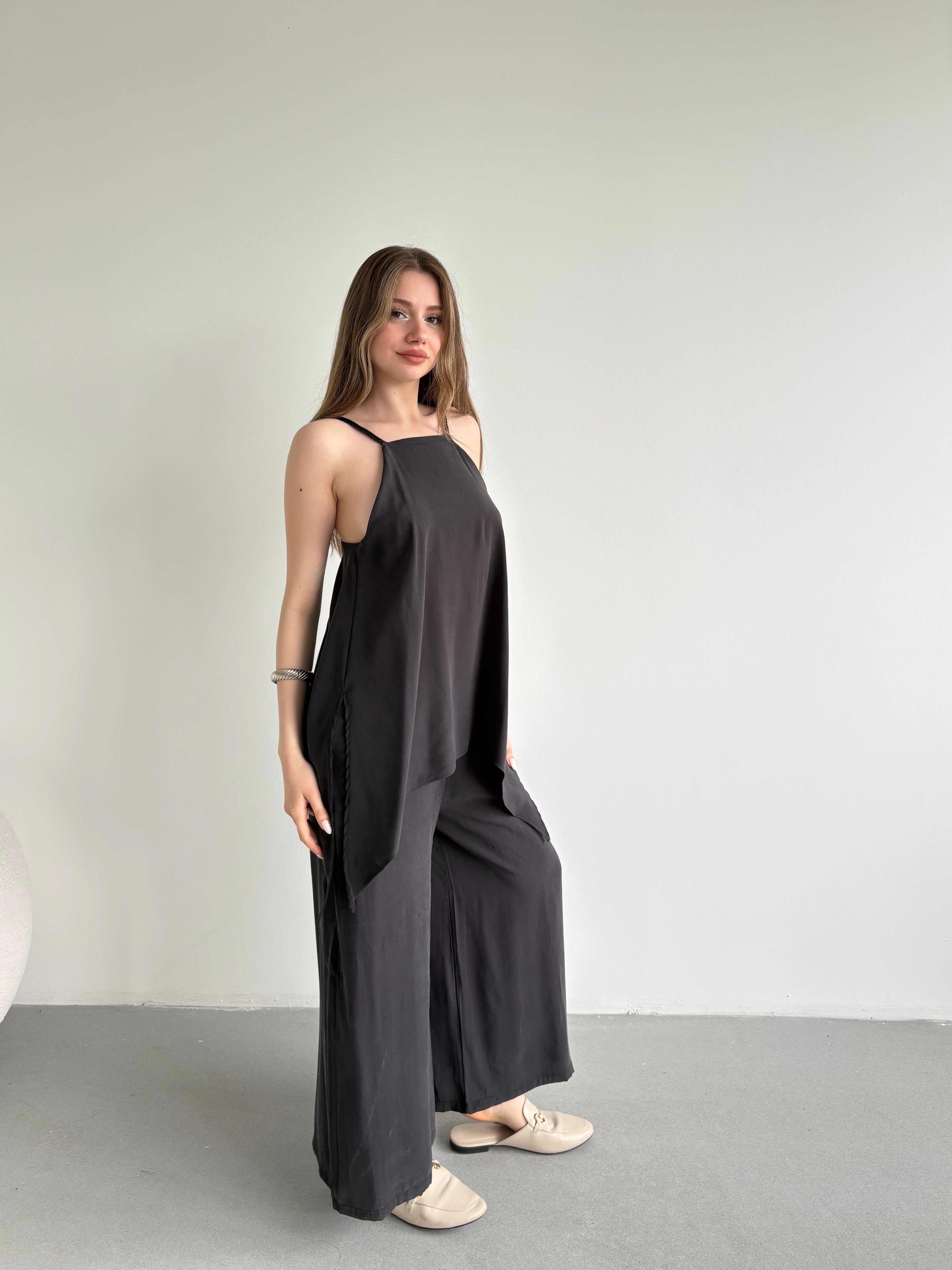 Soft Dokulu Örgü Askılı Tulum