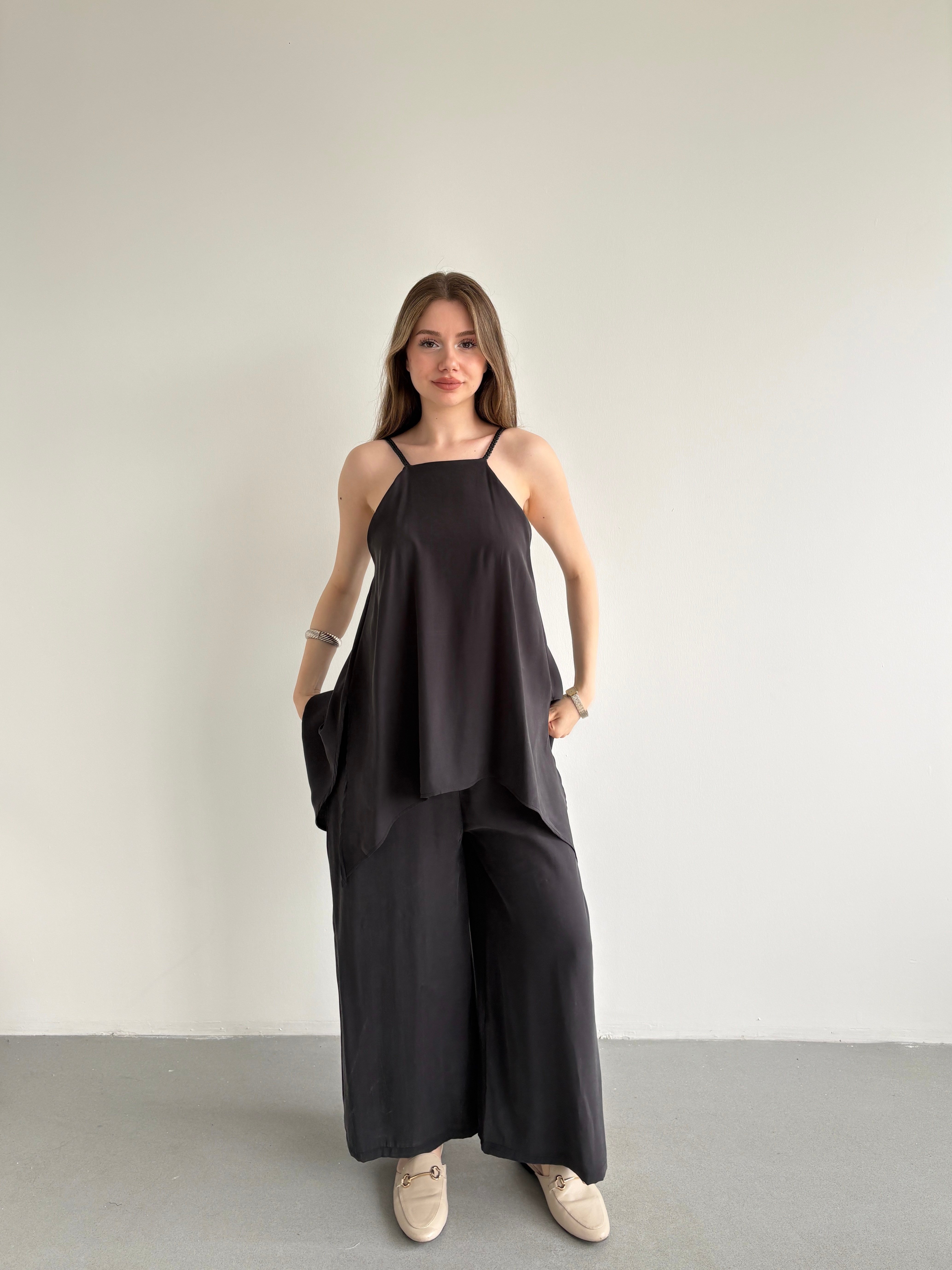 Soft Dokulu Örgü Askılı Tulum