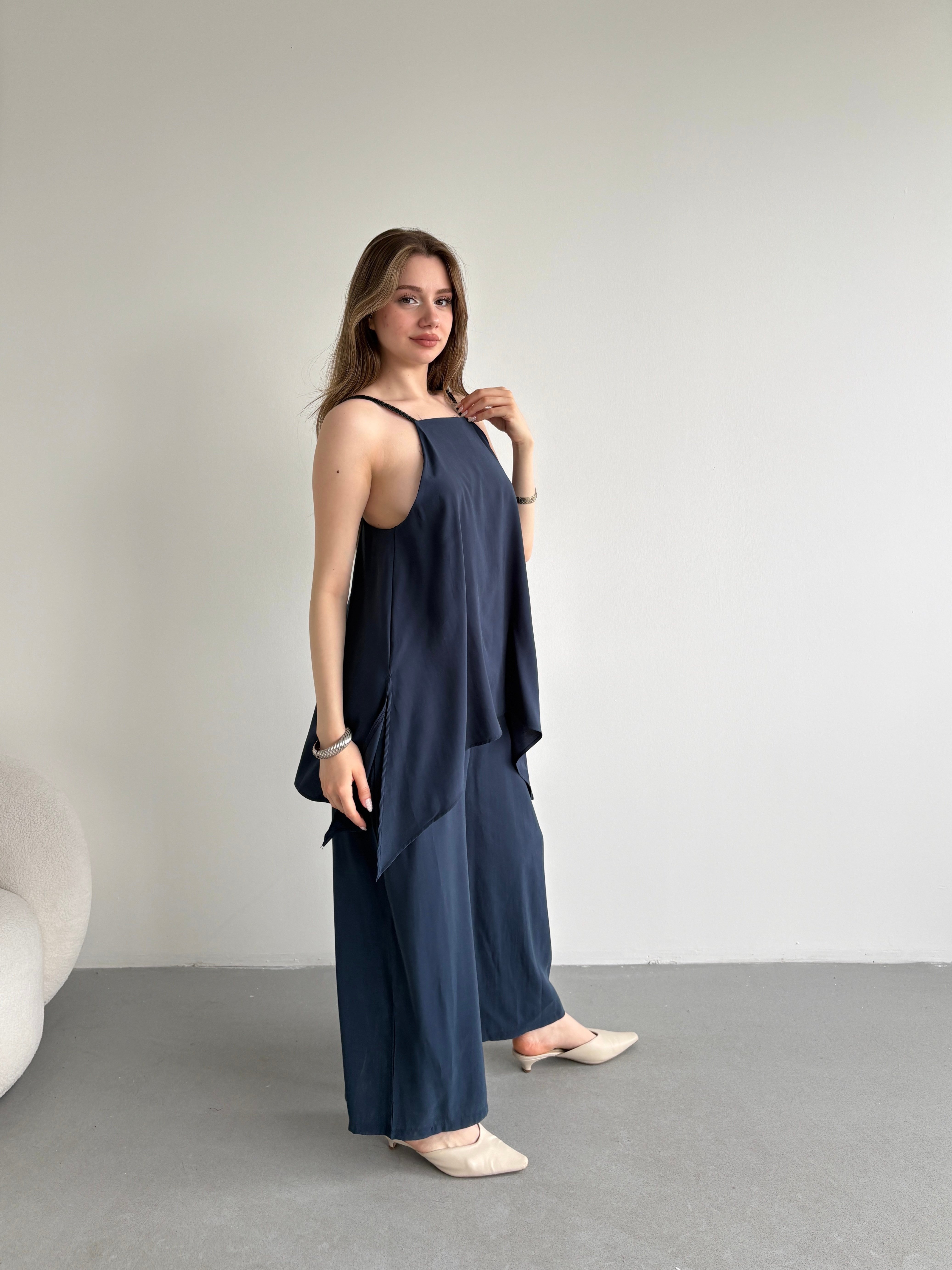 Soft Dokulu Örgü Askılı Tulum