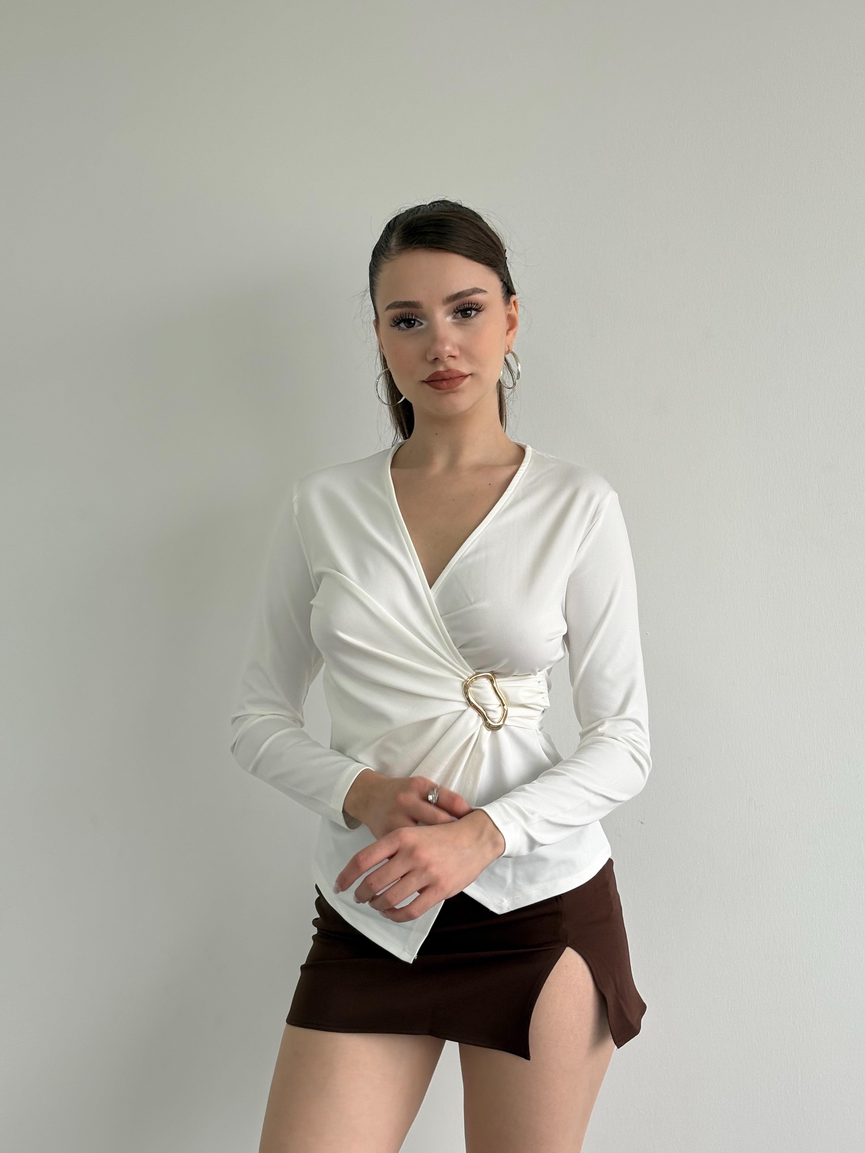 Tokalı Kruvaze Sandy Bluz 
