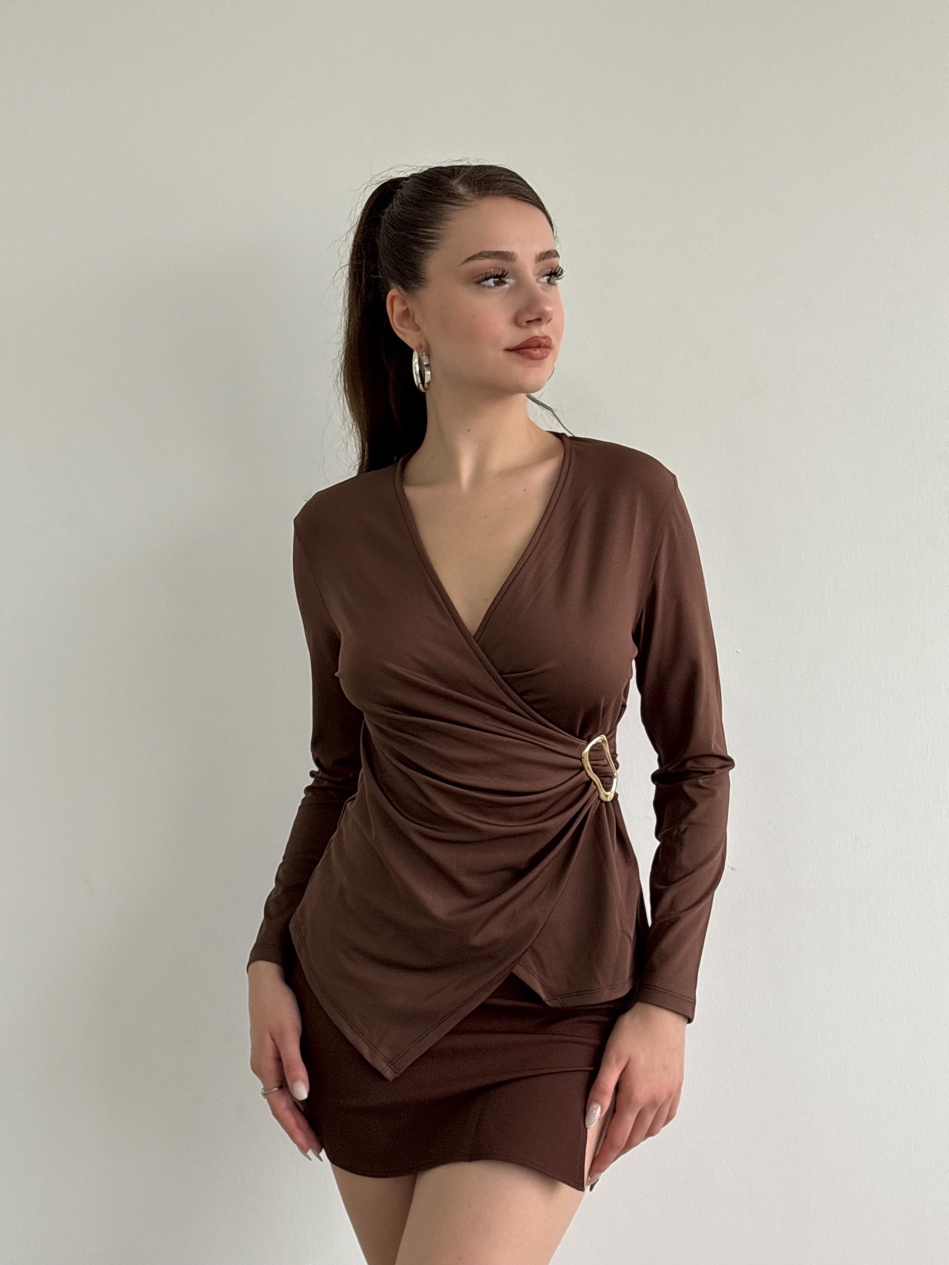 Tokalı Kruvaze Sandy Bluz 