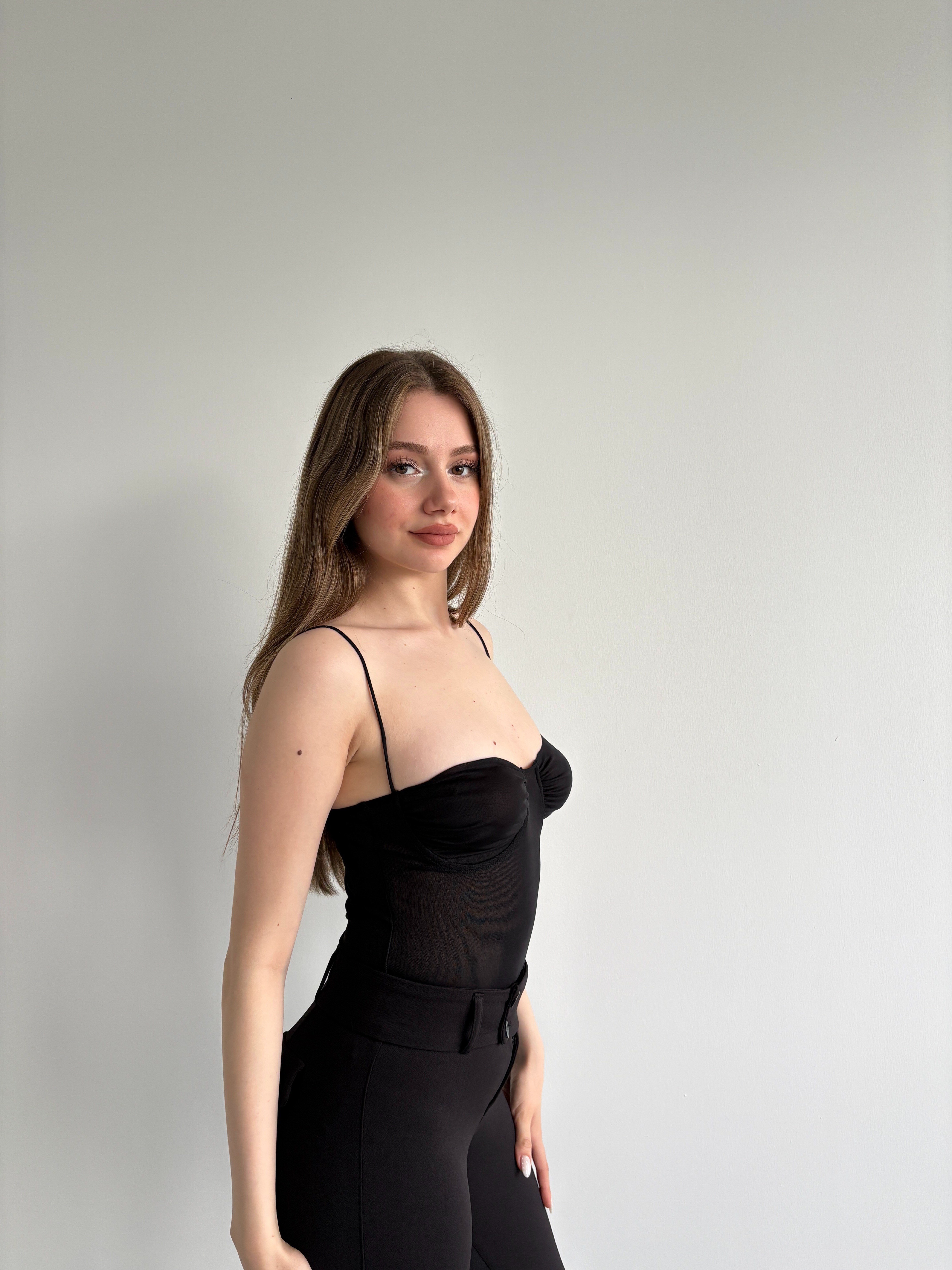 Tül Göğüs Detay Bodysuit
