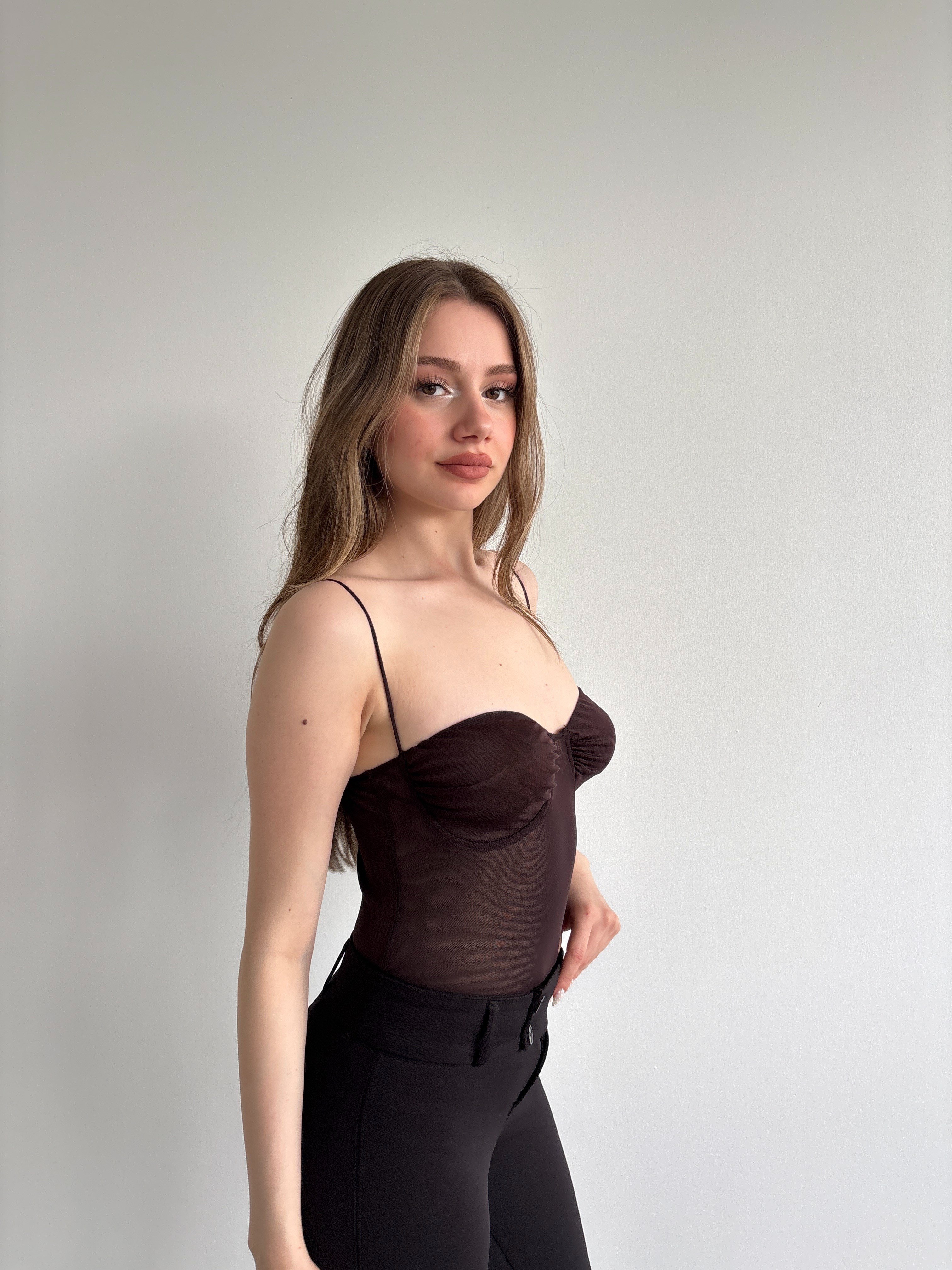 Tül Göğüs Detay Bodysuit