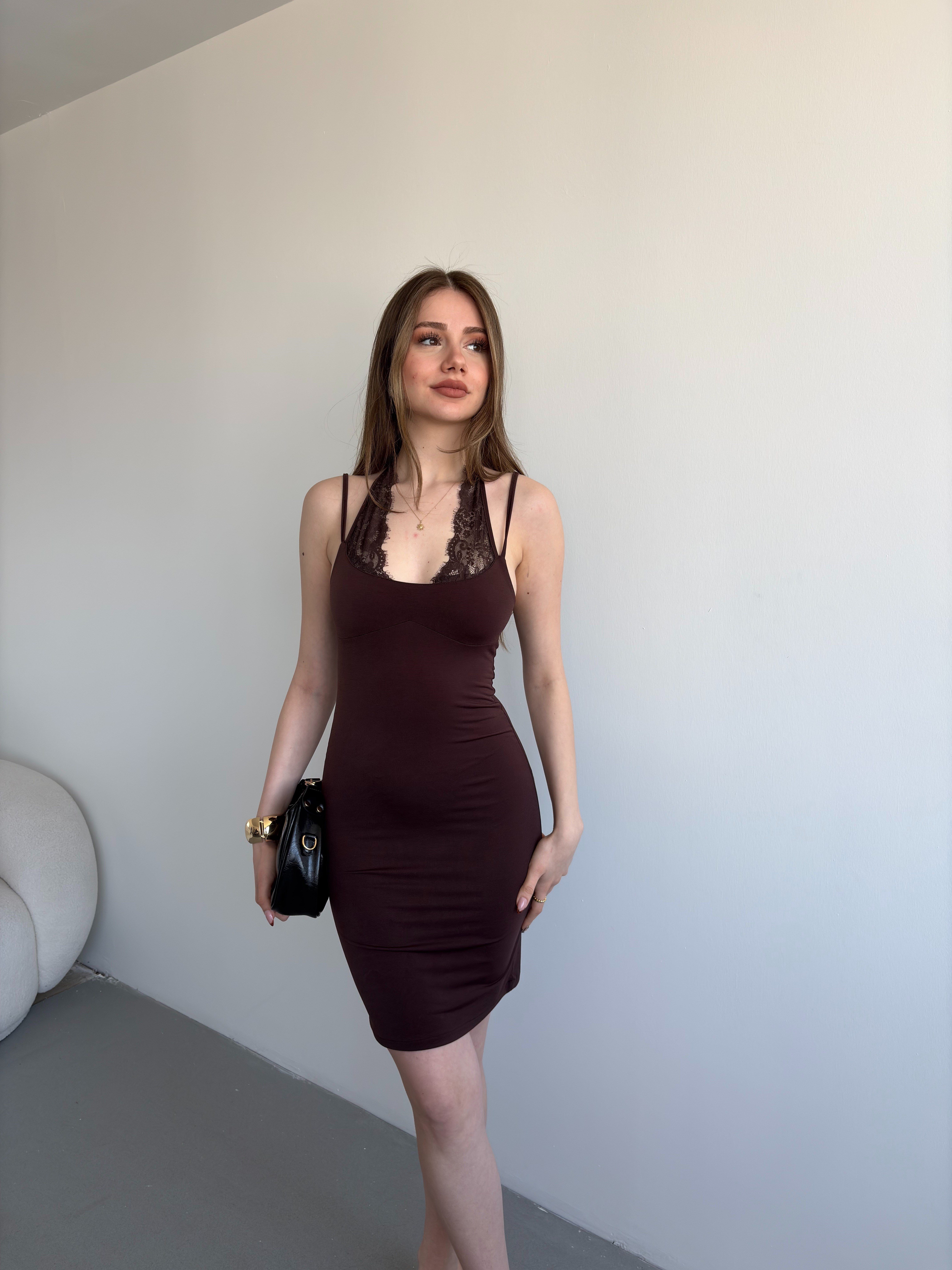 Yaka Dantel Mini Elbise