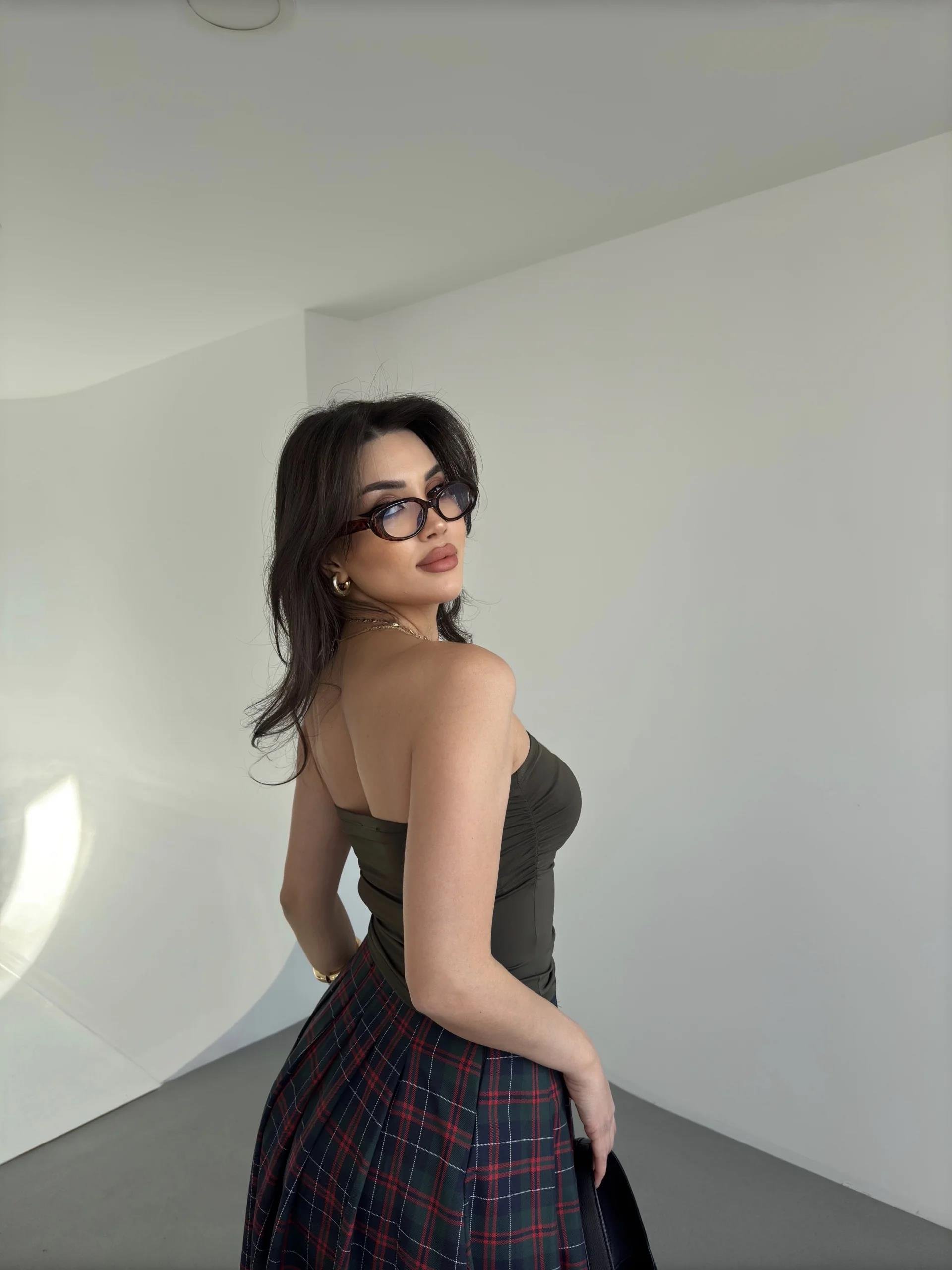Yan Büzgü Straplez Crop