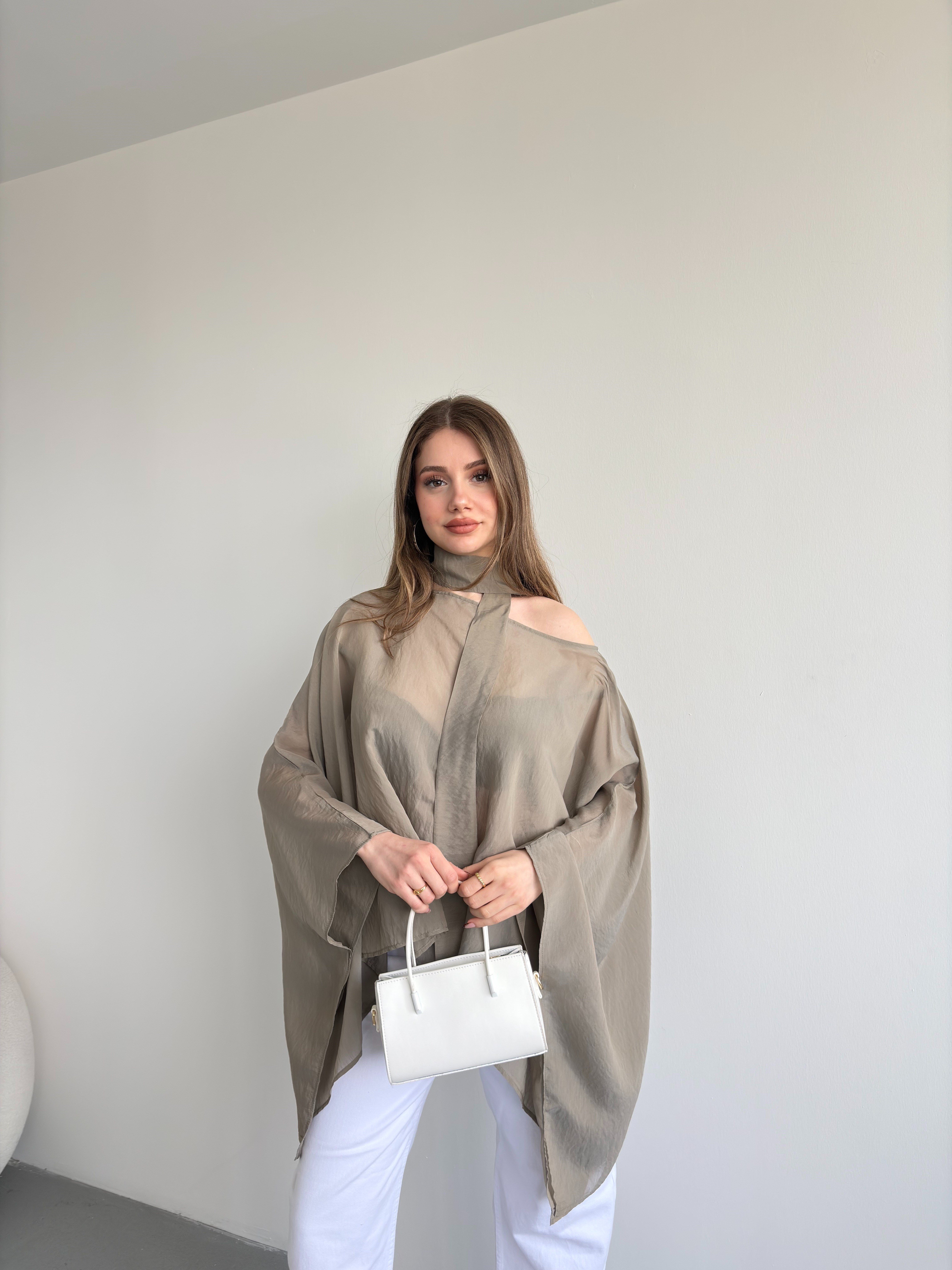 Yarasa Fularlı Tensel Kumaş Bluz