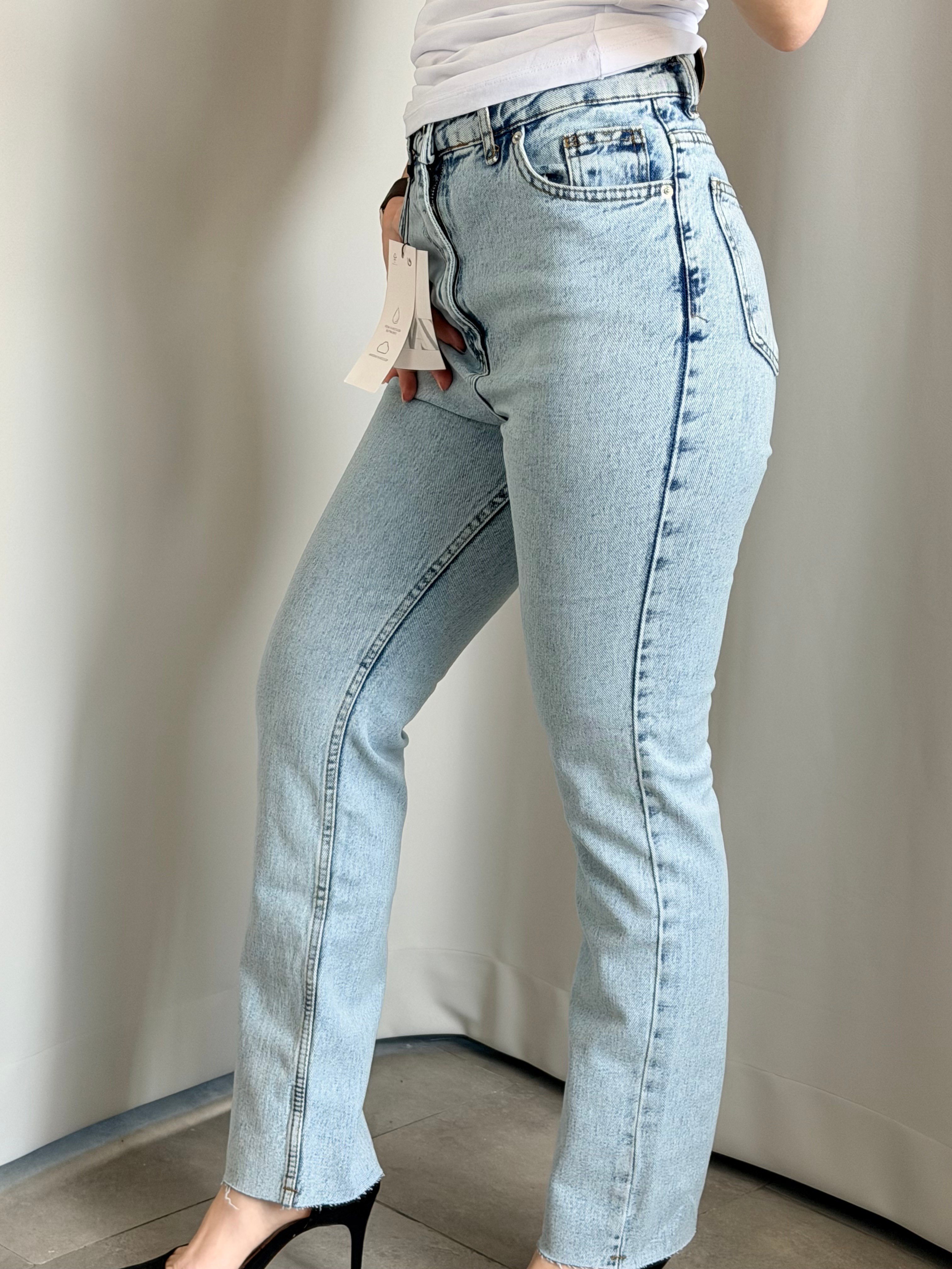 Boru Paça Açık Mavi Renk Jean