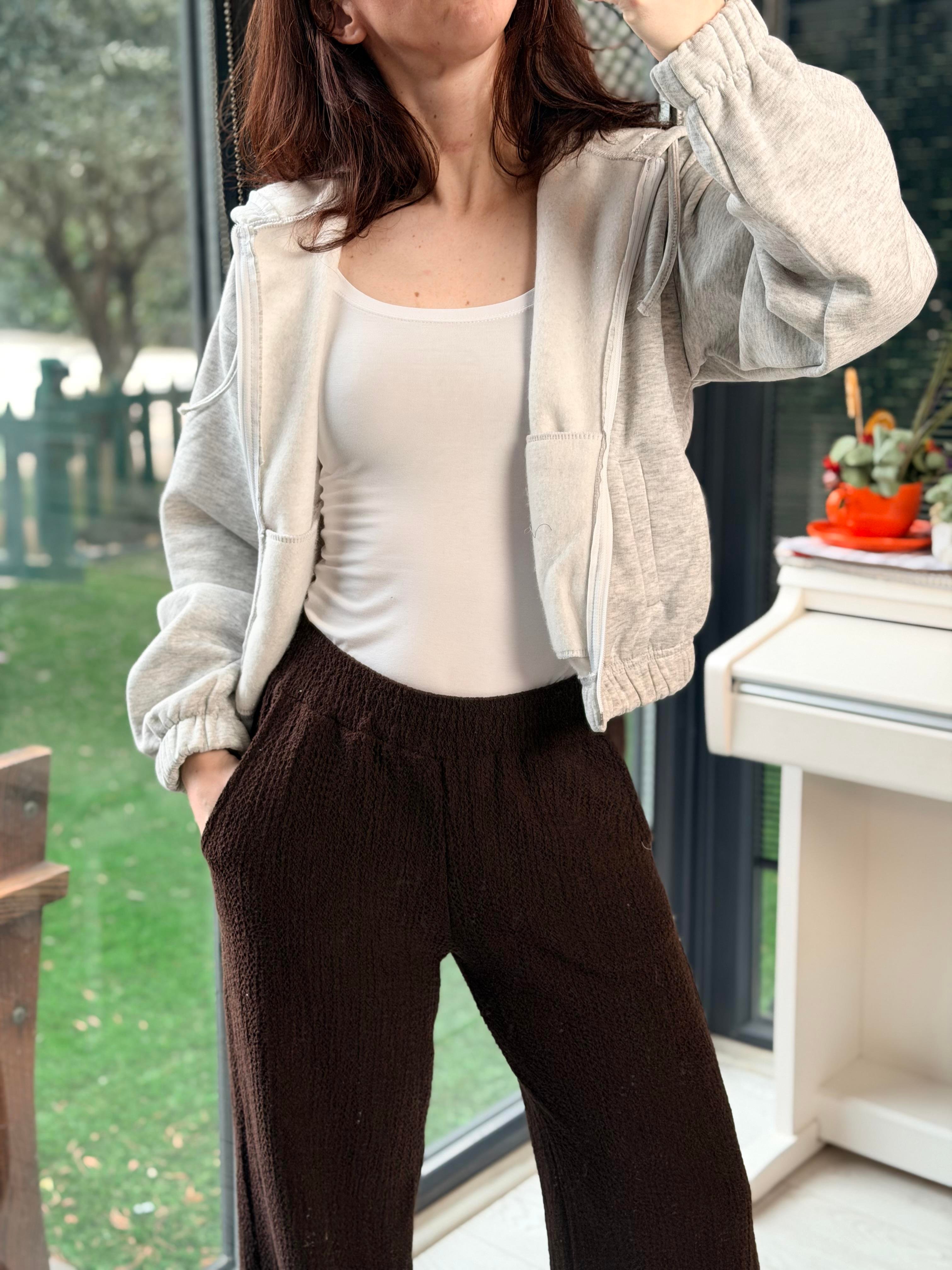 Kapüşonlu Kısa Gri Renk Sweatshirt 