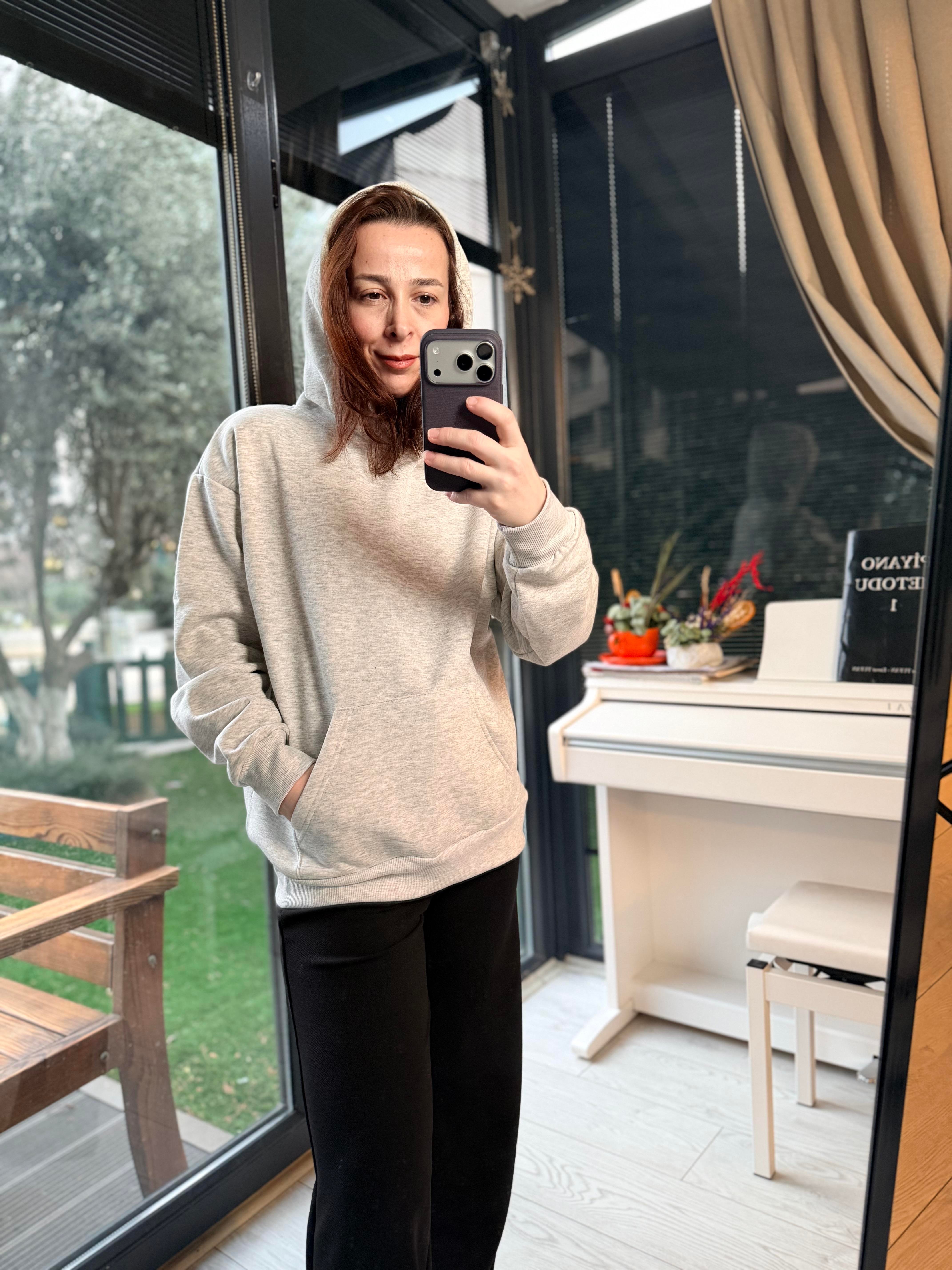 Kapüşonlu Uzun Gri Renk Sweatshirt 