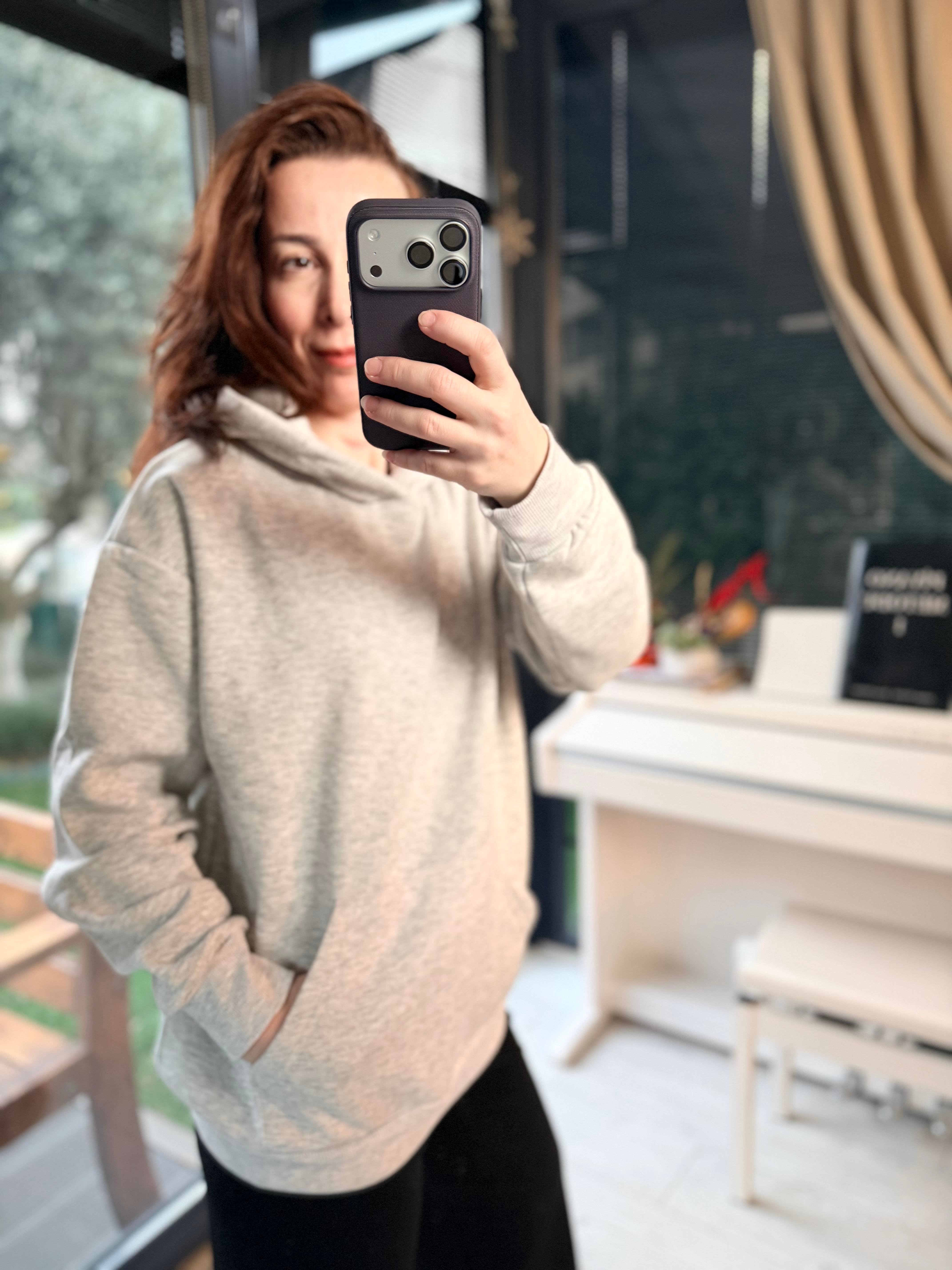 Kapüşonlu Uzun Gri Renk Sweatshirt 