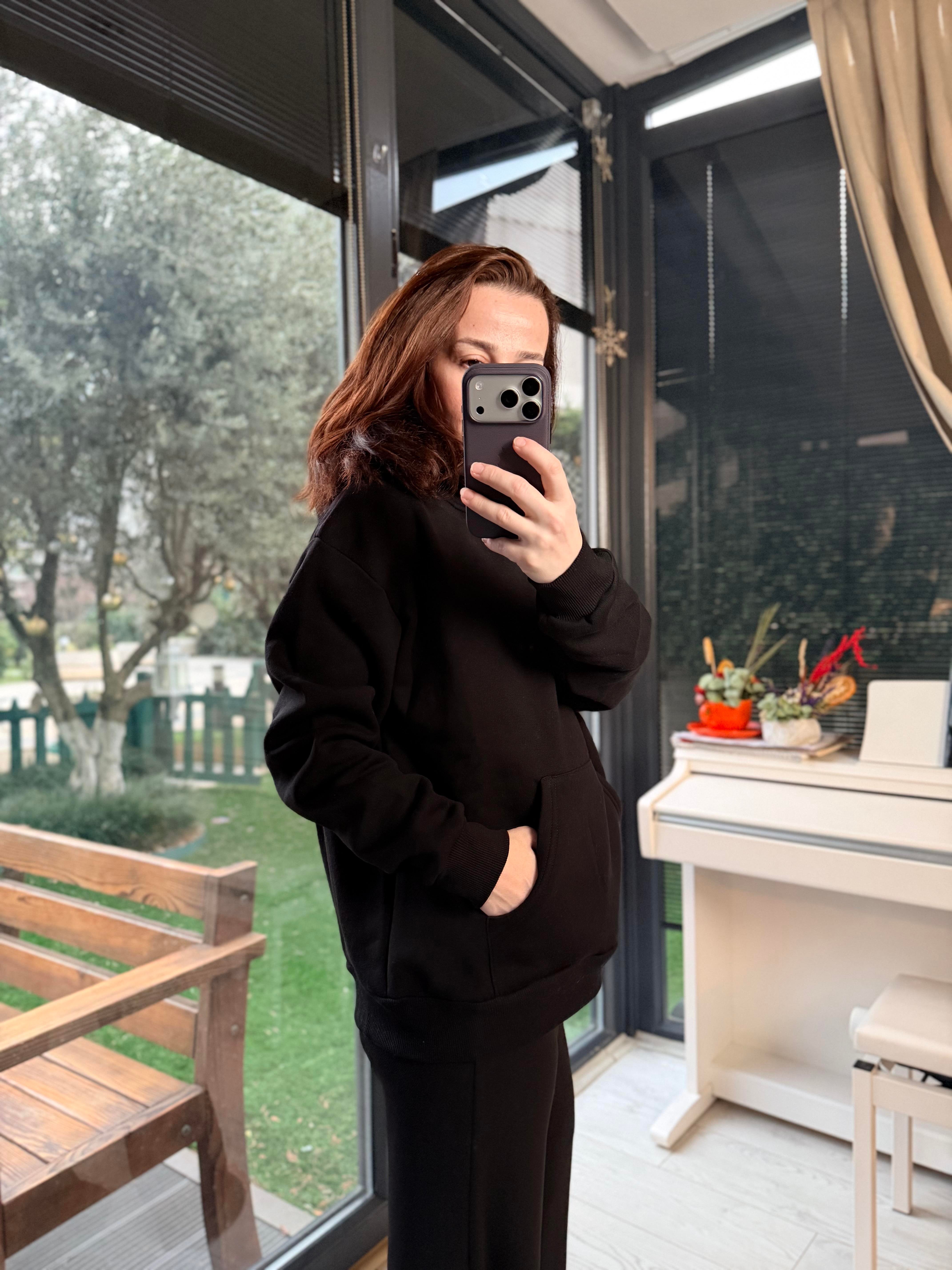 Kapüşonlu Uzun Siyah Renk Sweatshirt 