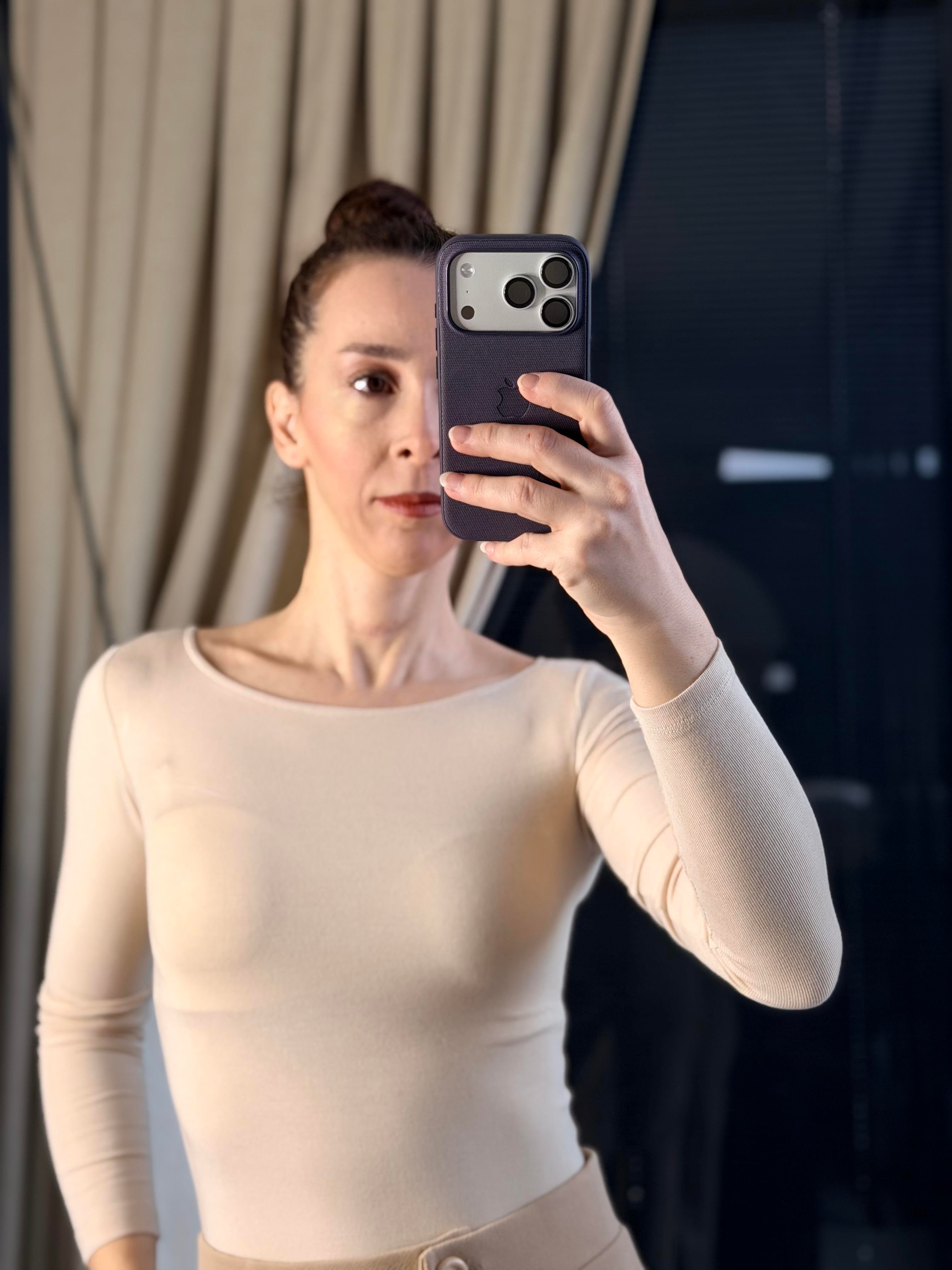Kayık Yaka Krem Renk Body