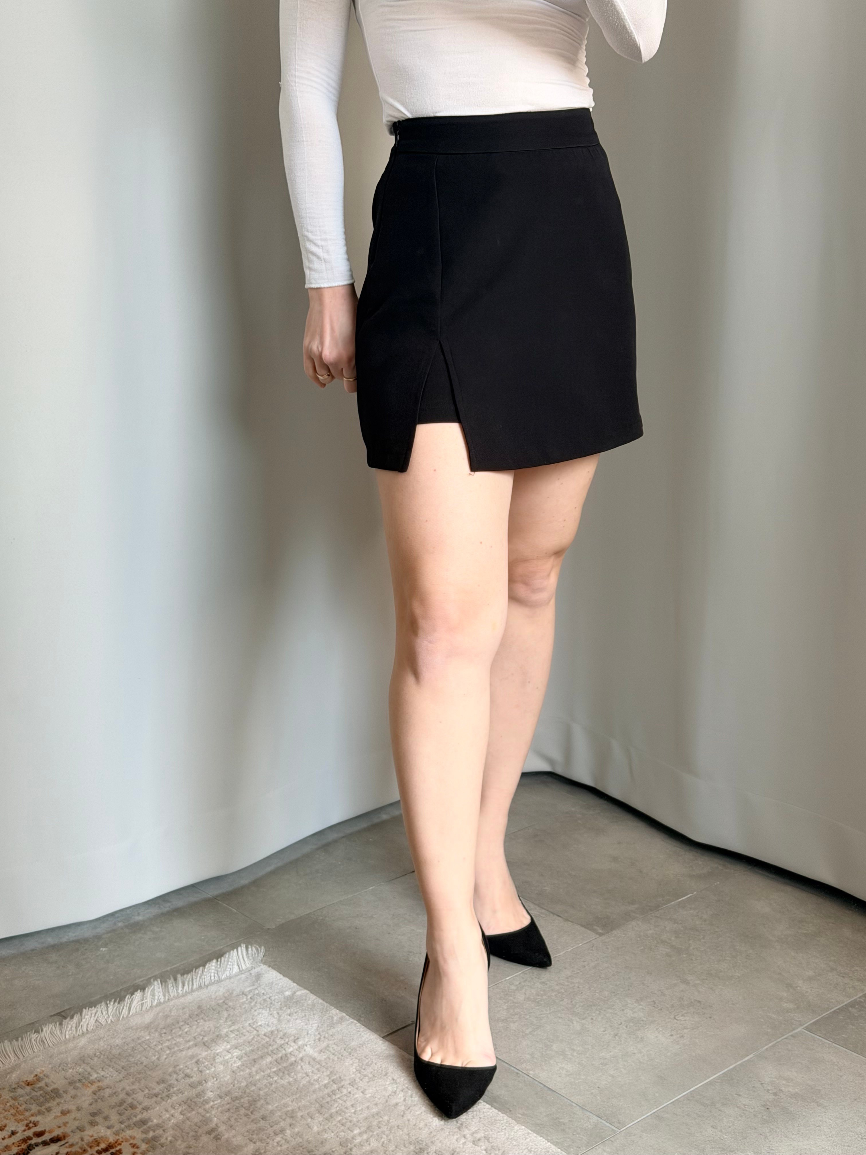 Siyah Şort Etek 