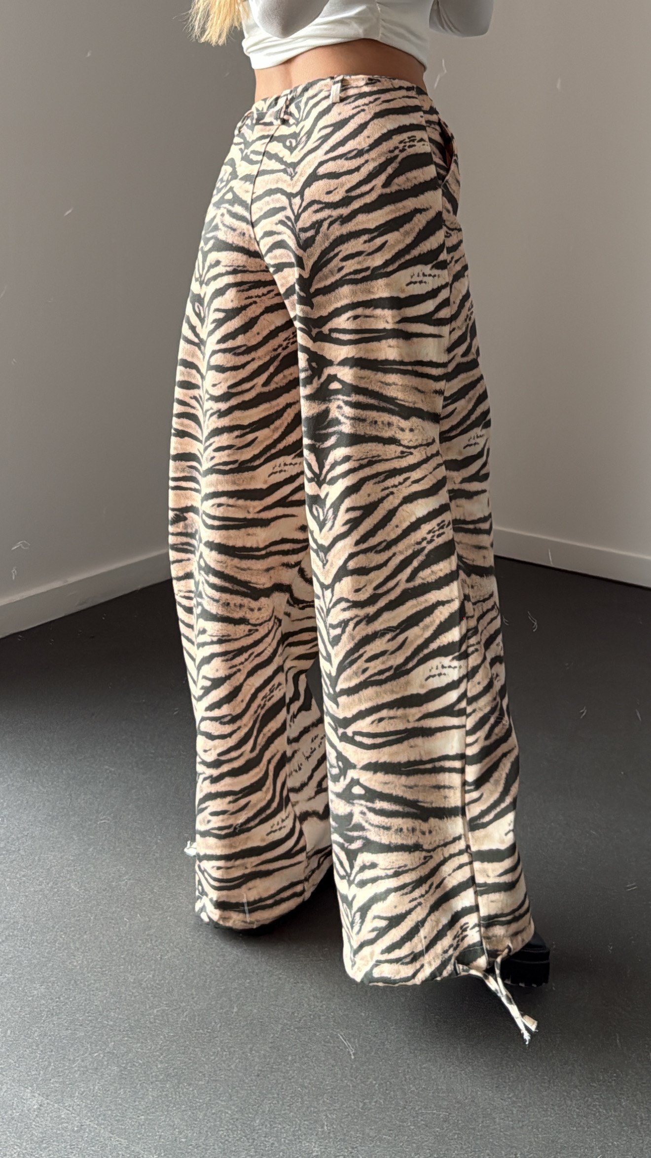 Akira Zebra Desenli Gabardin Pantolon