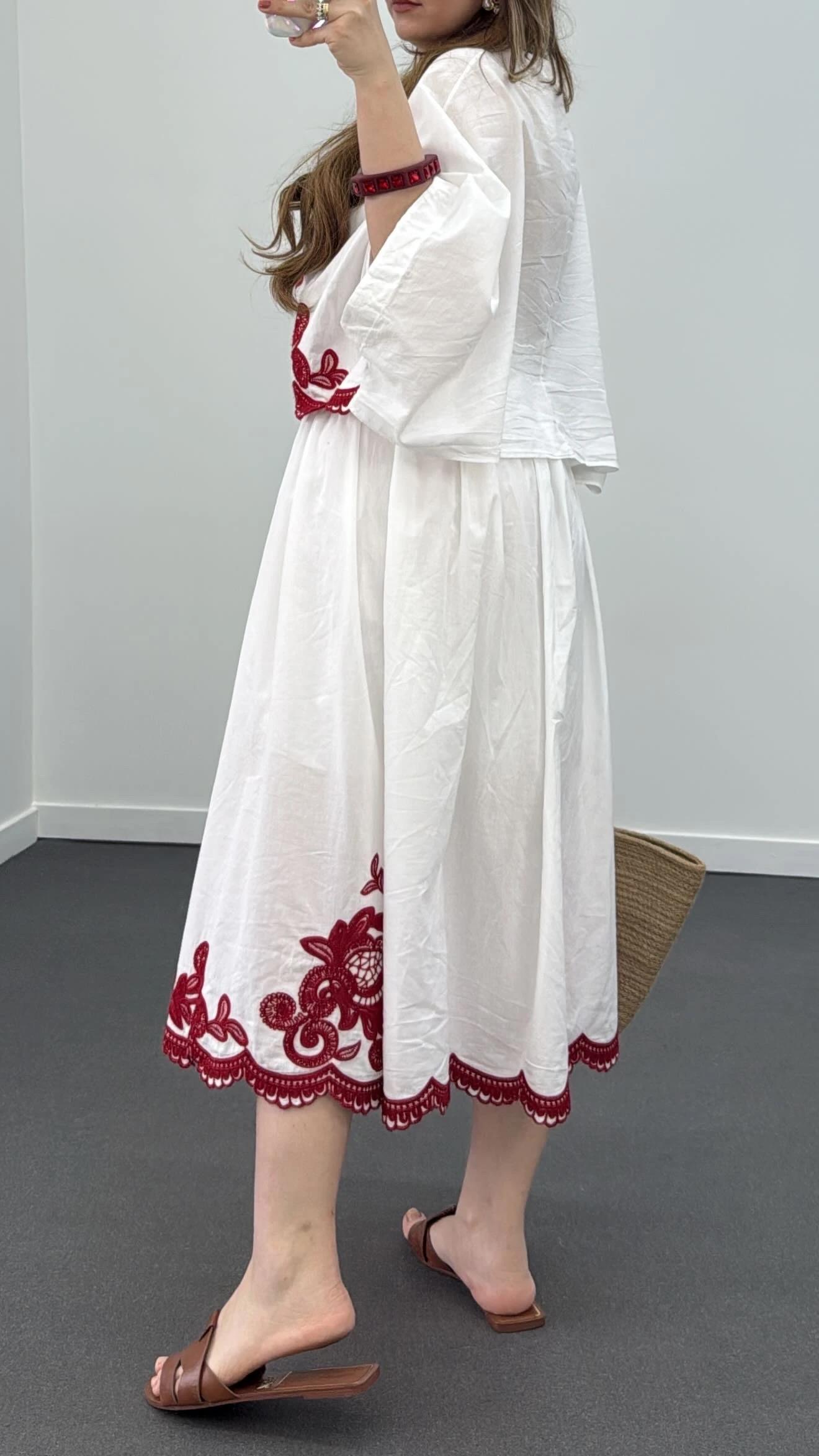 Alaçatı Kırmızı Nakışlı Gömlek Ve Midi Etek Takımı