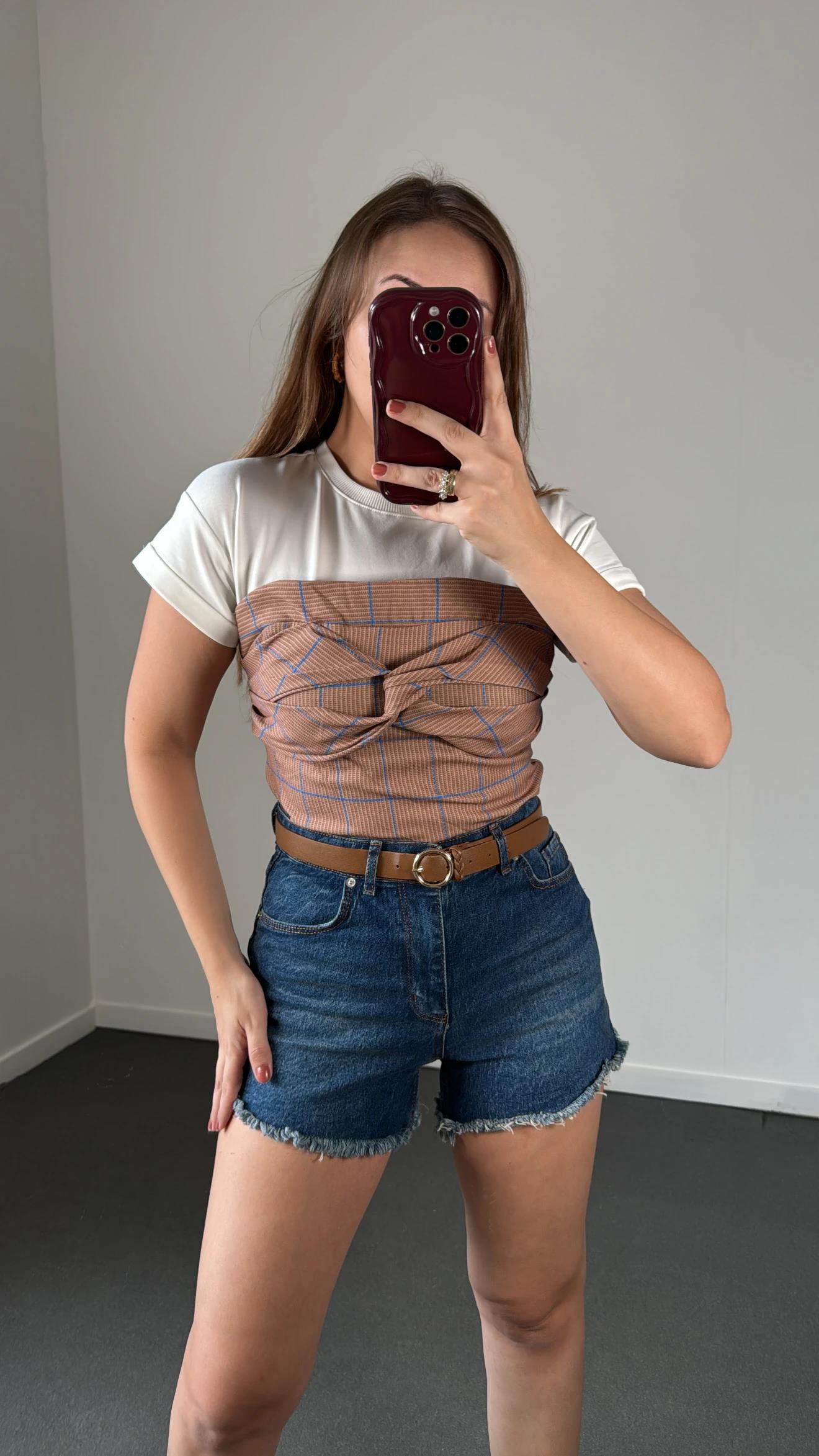 Amelya Mavi Çizgili Straplez Görünümlü Tshirt