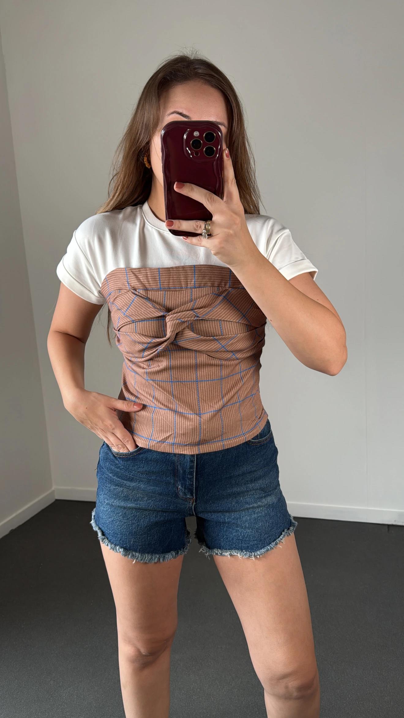 Amelya Mavi Çizgili Straplez Görünümlü Tshirt