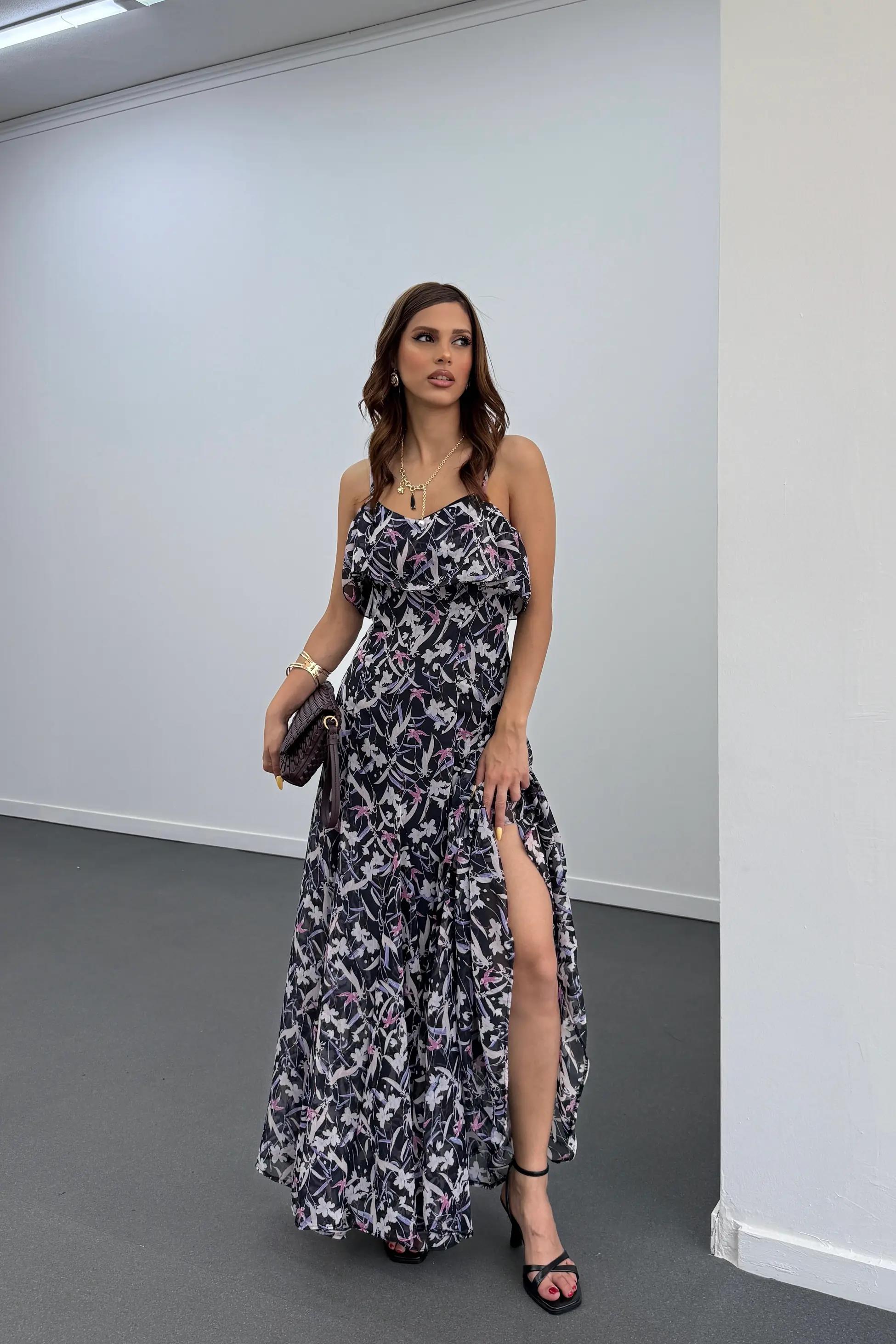 Amire Siyah Desenli Askılı Maxi Elbise