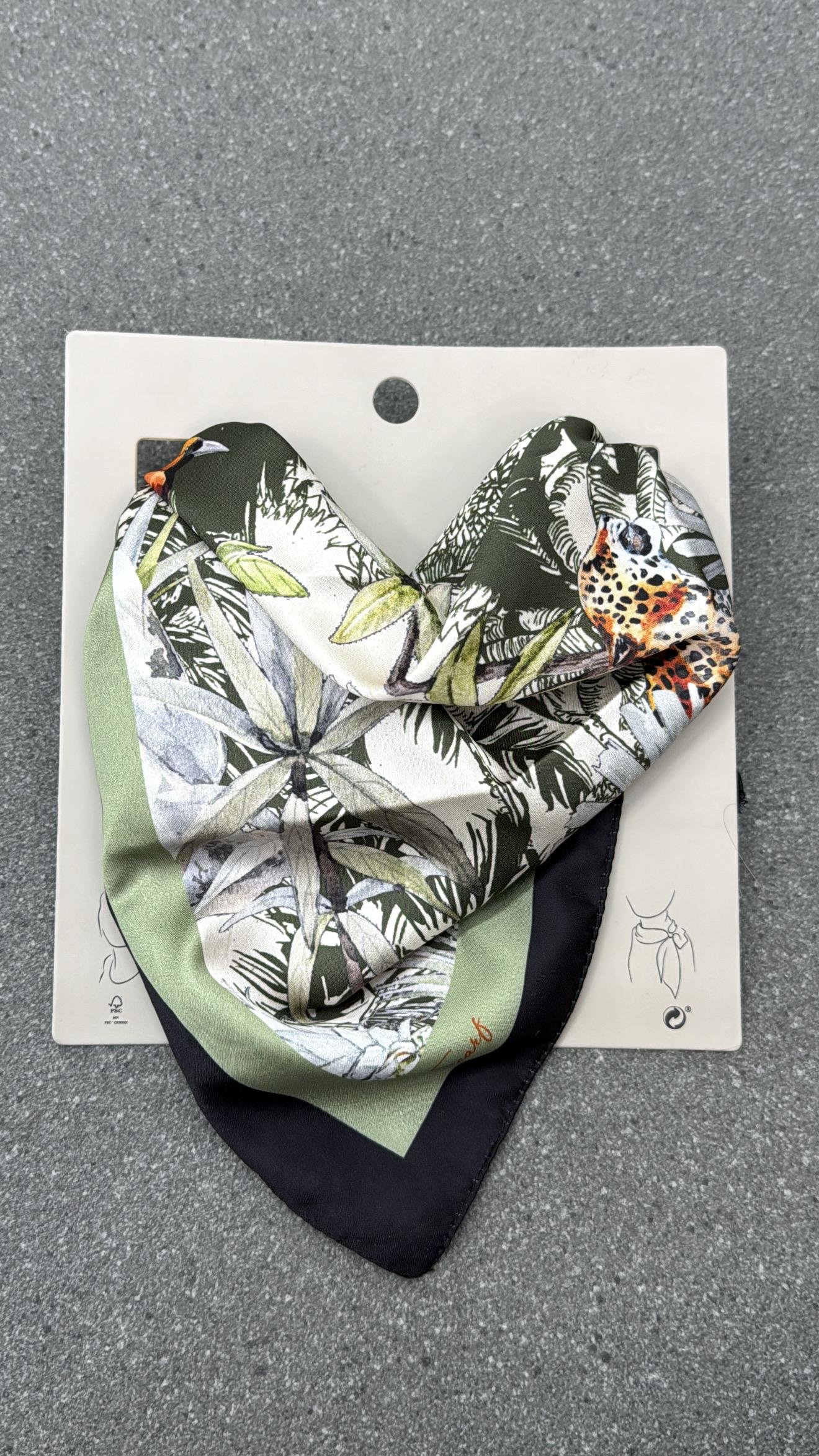 Animal Orman Desenli Fular