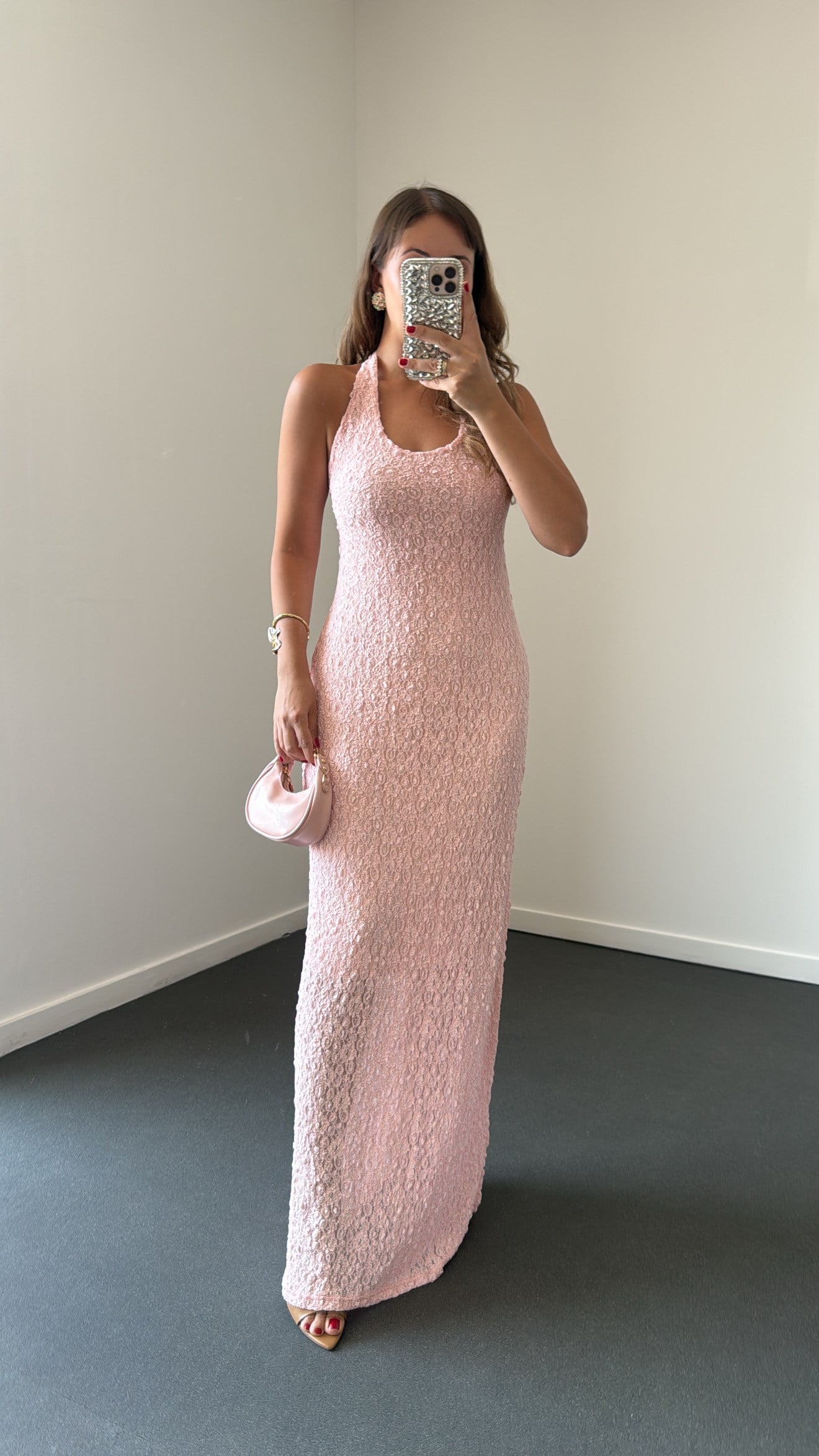 Arisu Pembe Halter Yaka Dantelli Maxi Elbise