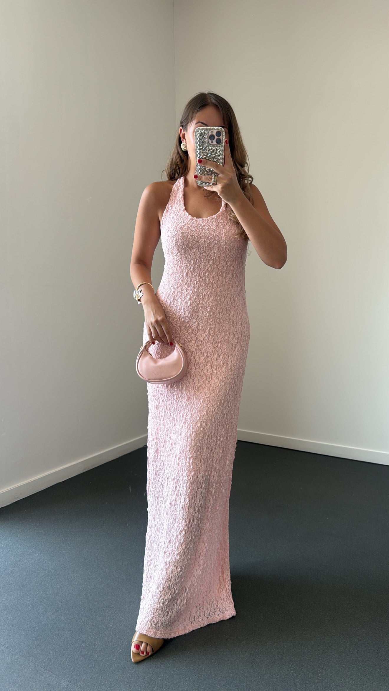 Arisu Pembe Halter Yaka Dantelli Maxi Elbise