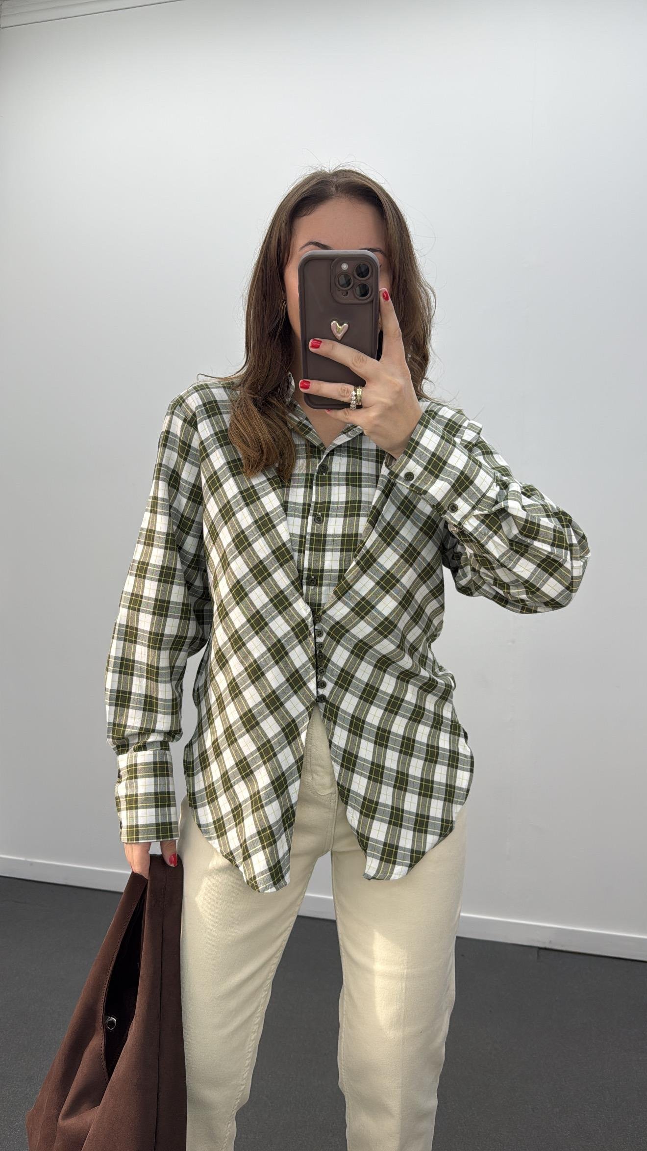 Arjana Yeşil Beyaz Kruvaze Tasarım Gömlek