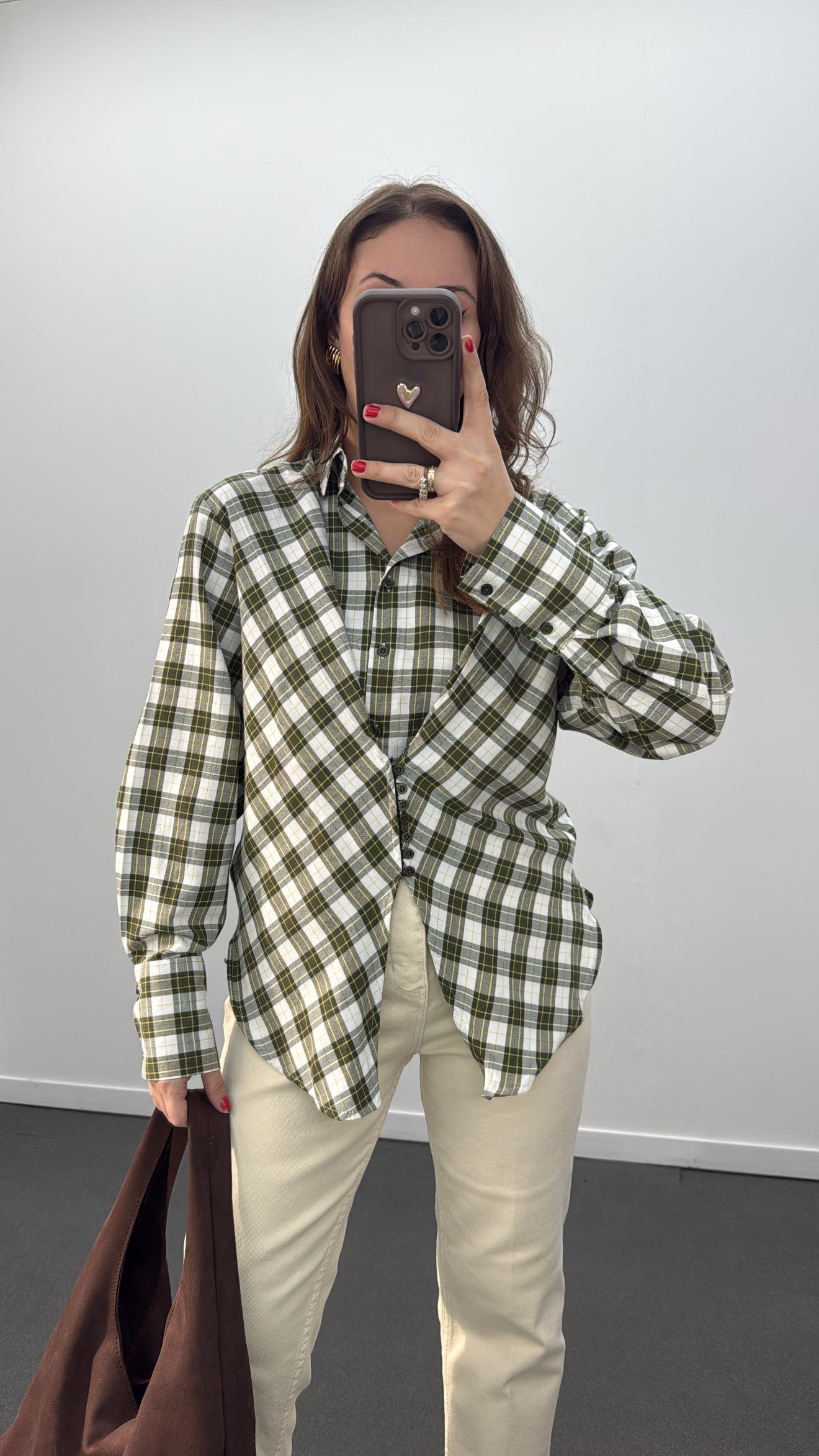 Arjana Yeşil Beyaz Kruvaze Tasarım Gömlek