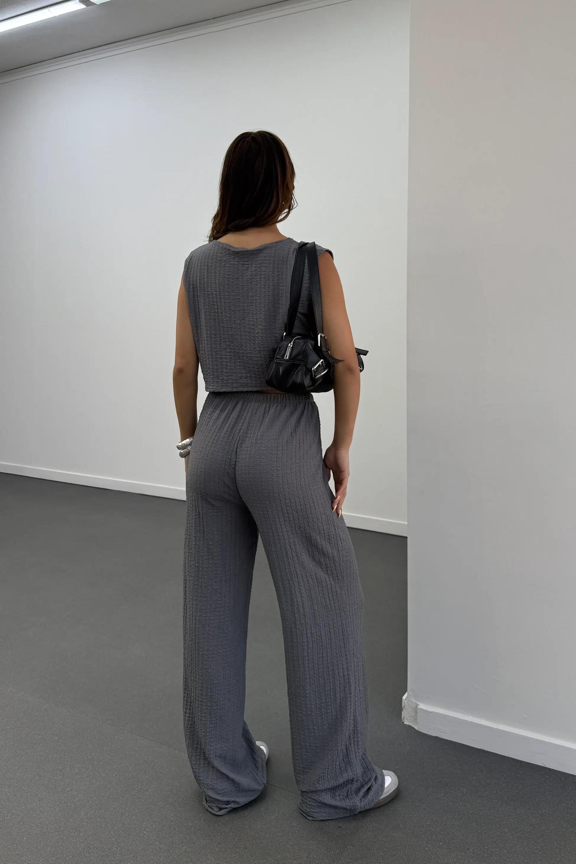 Aryana Gri Sıfır Kol Crop Ve Beli Lastikli Pantolon Takım