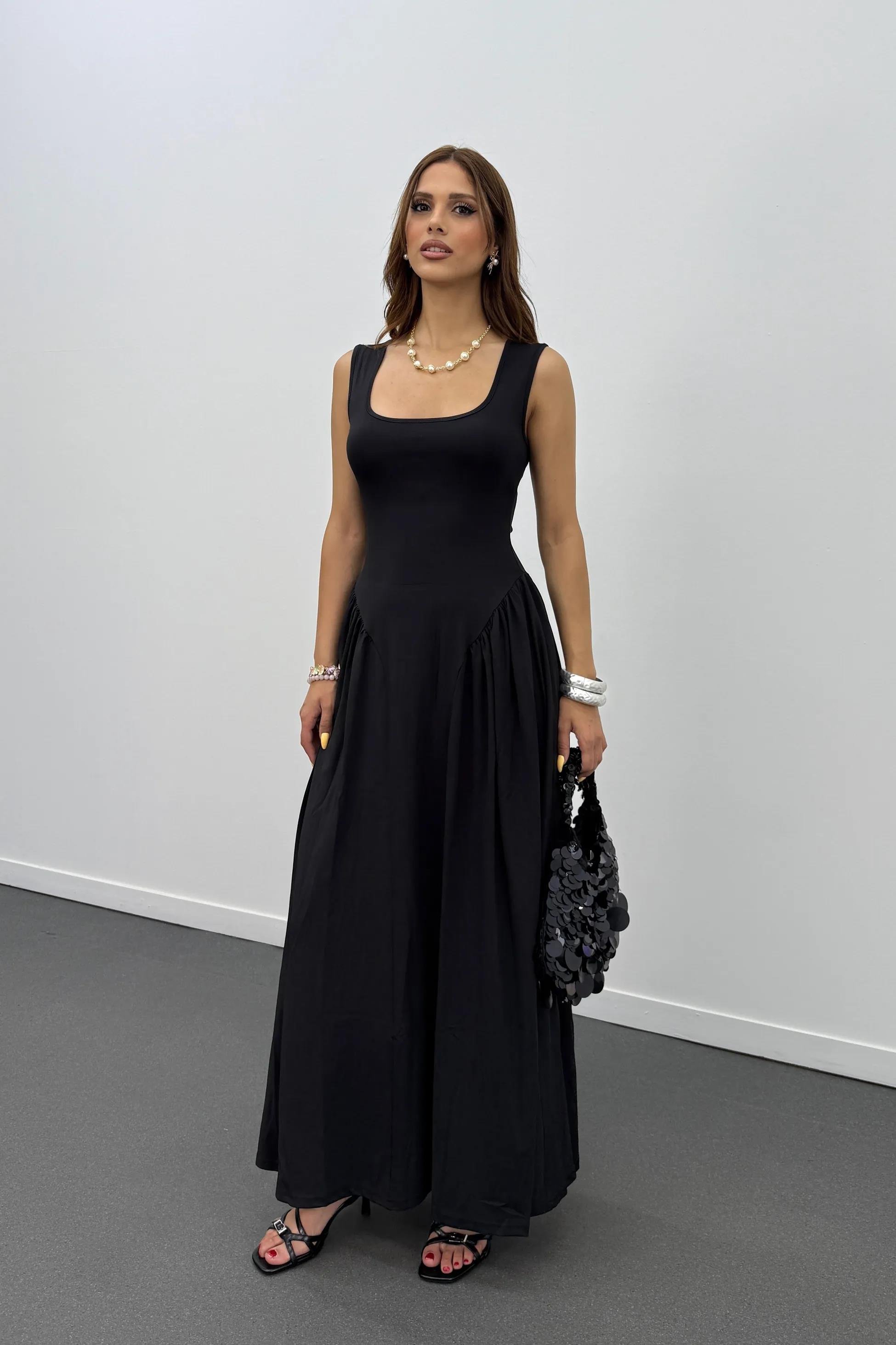 Ayge Siyah Pileli Kalın Askılı Maxi Elbise