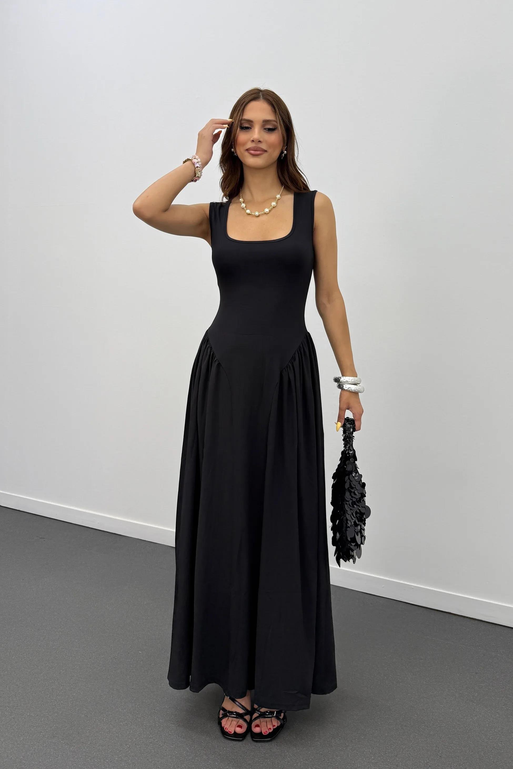 Ayge Siyah Pileli Kalın Askılı Maxi Elbise