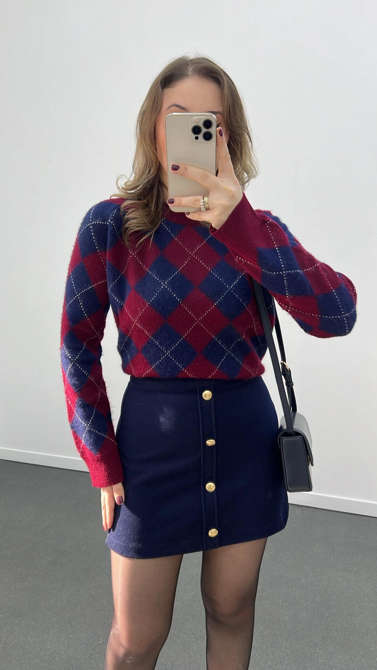 Camilla Bordo-Lacivert Baklava Desenli Kazak