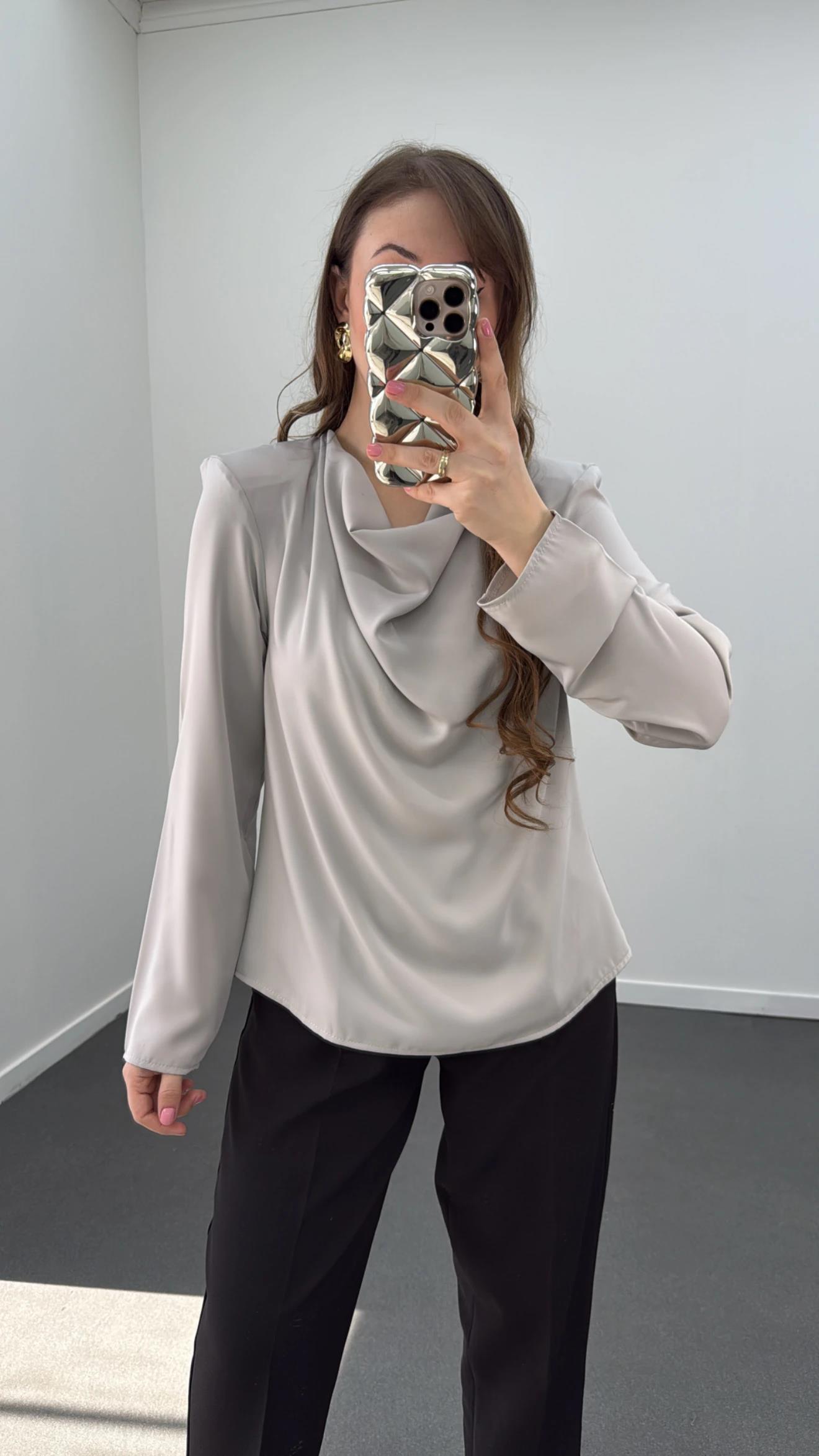 Canel Gri Drape Yakalı Bluz