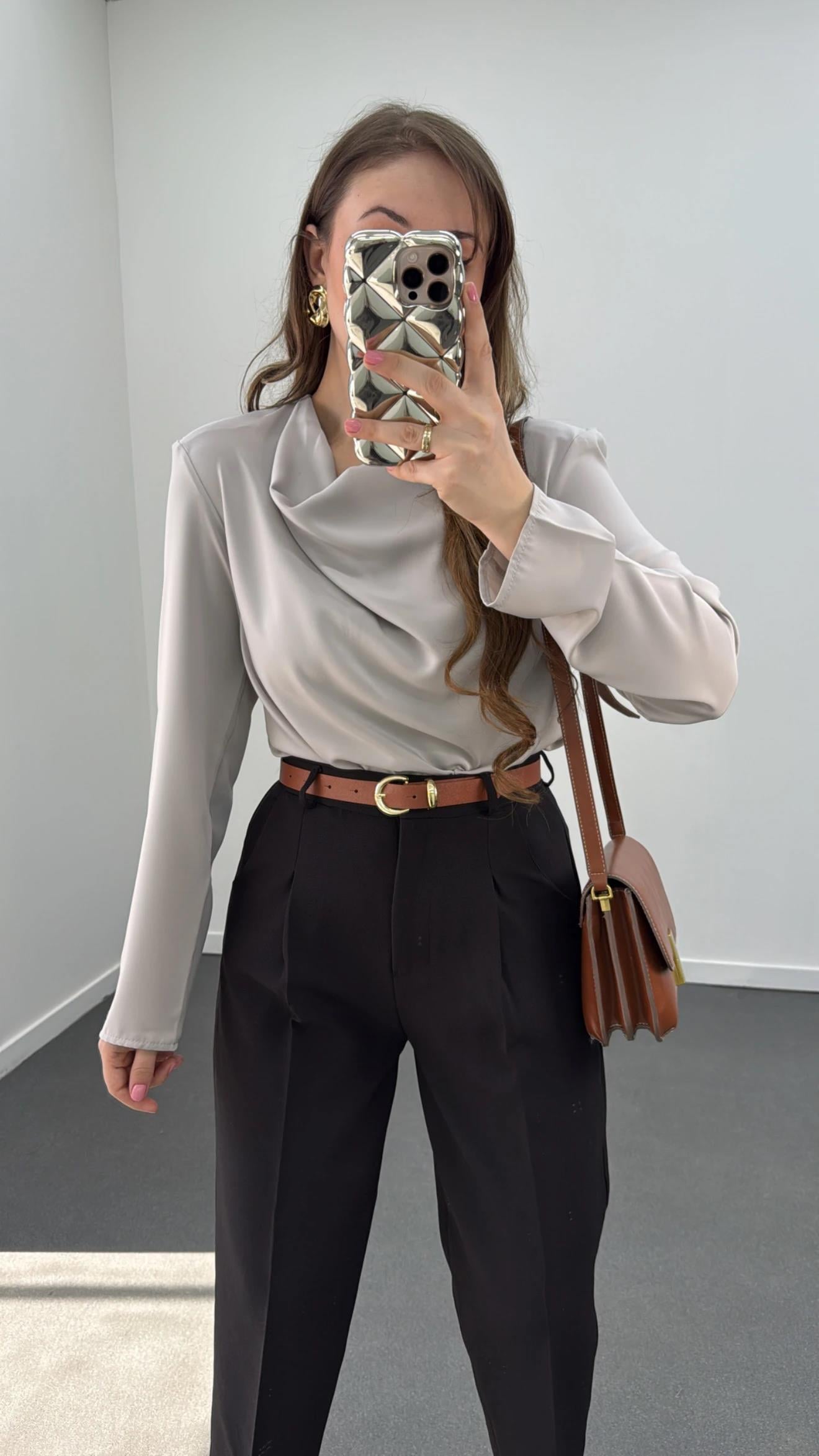 Canel Gri Drape Yakalı Bluz