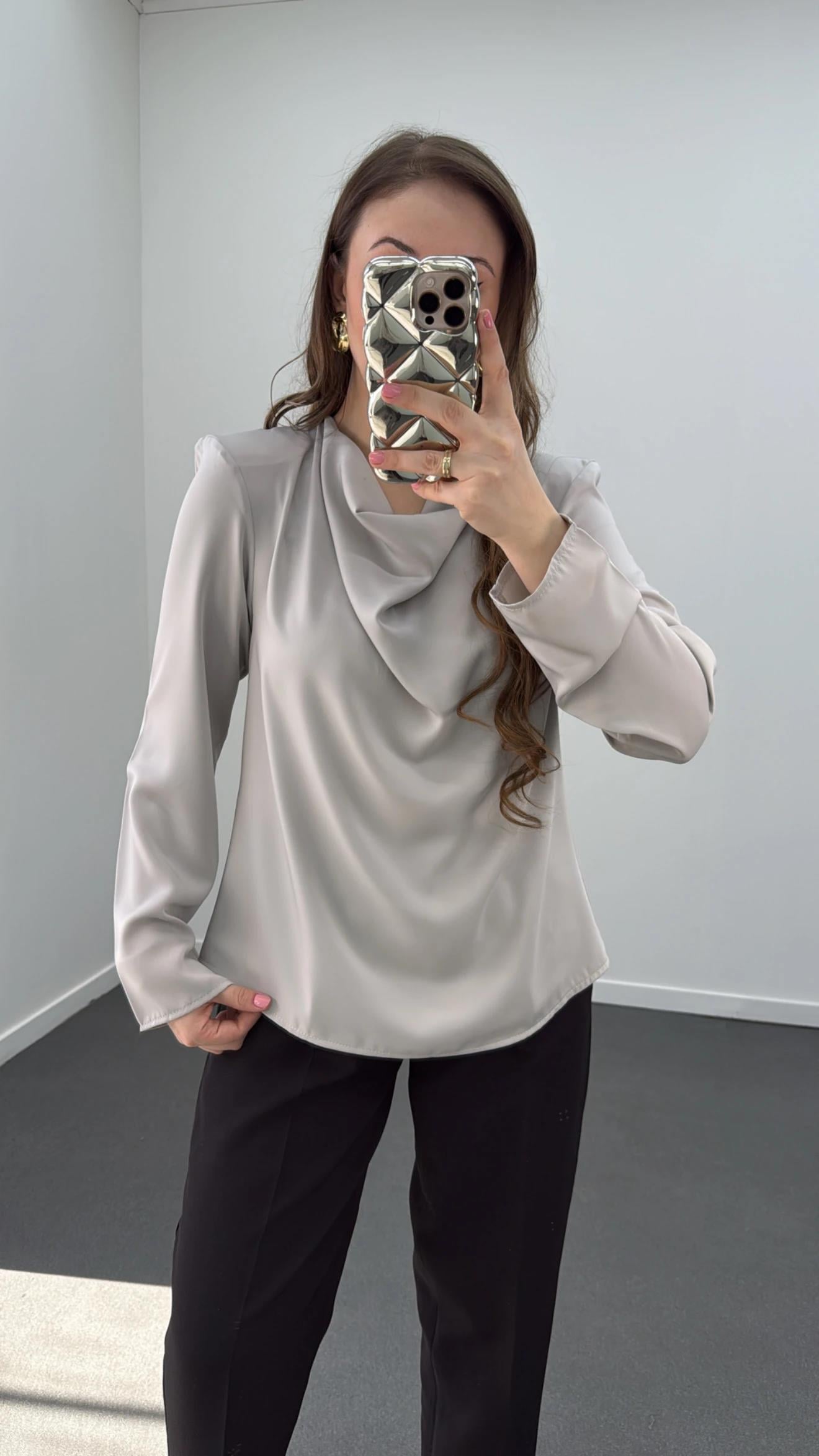 Canel Gri Drape Yakalı Bluz