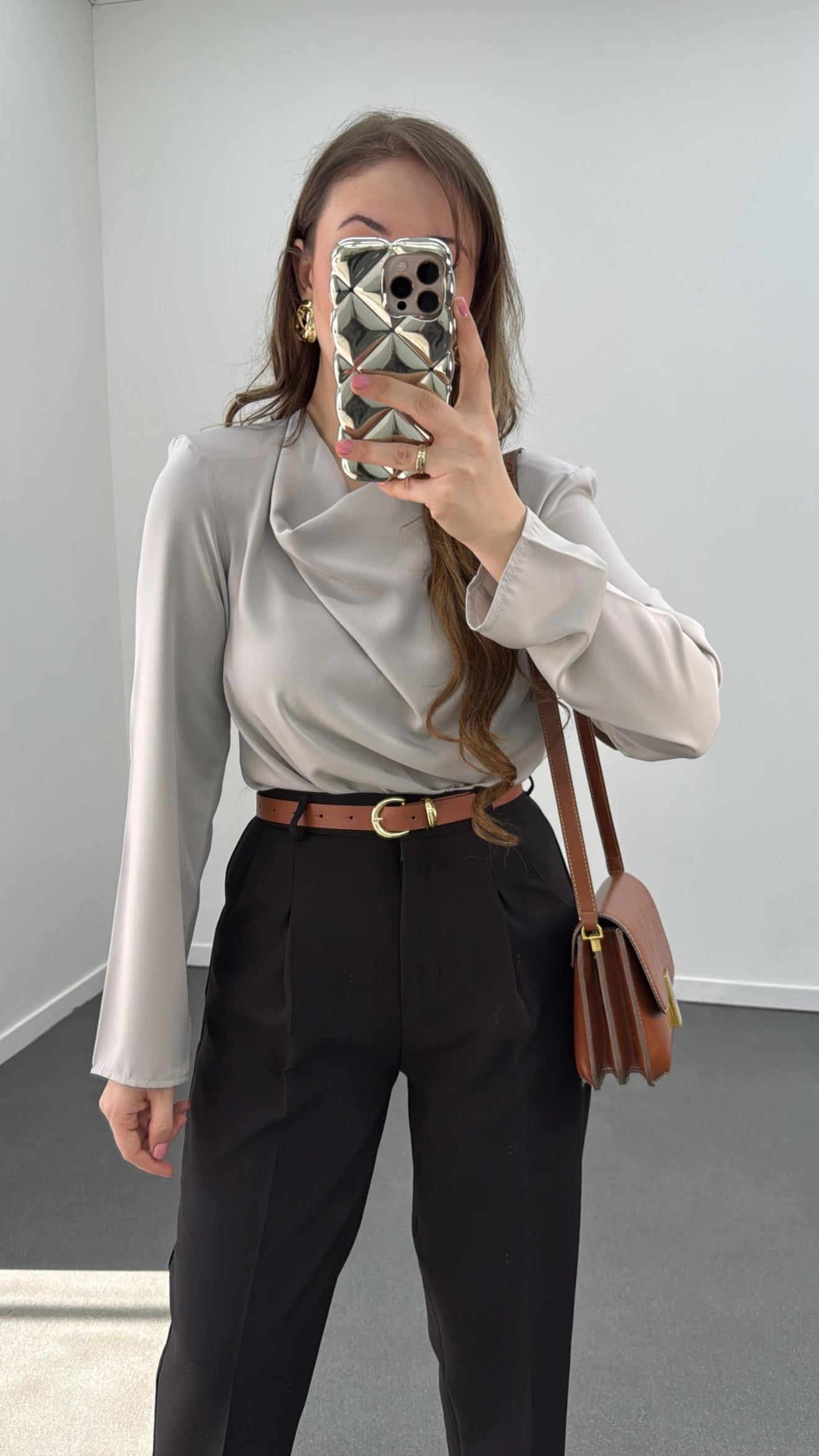 Canel Gri Drape Yakalı Bluz
