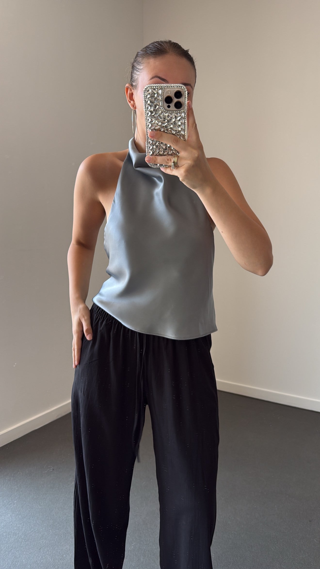 Denise Gri Halter Yaka Saten Top