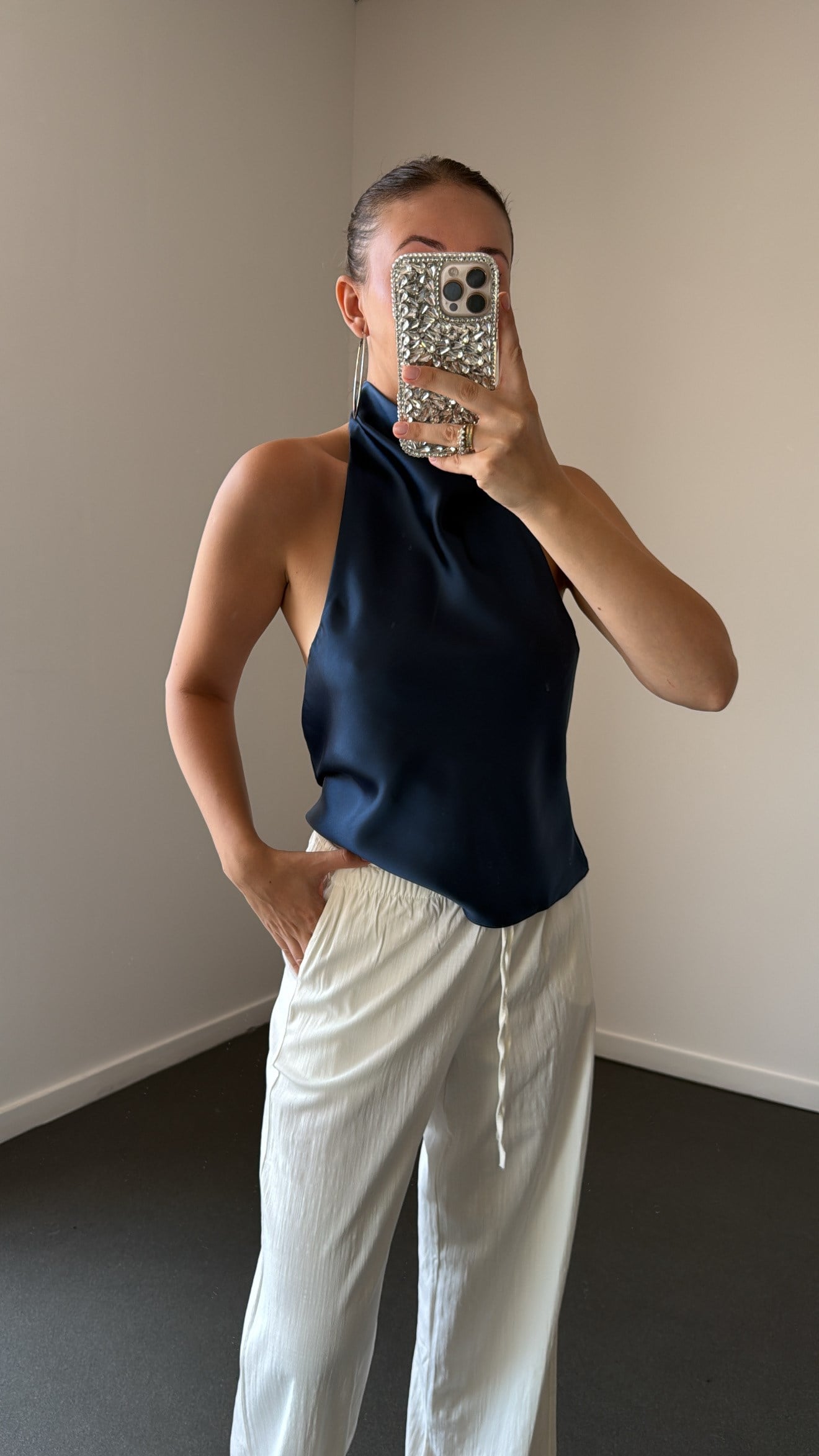 Denise Parlament Mavi Halter Yaka Saten Top