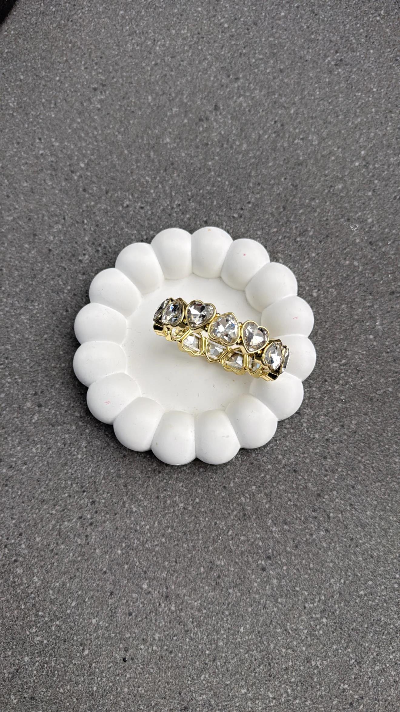 Doris Kalpli Taşlı Bileklik