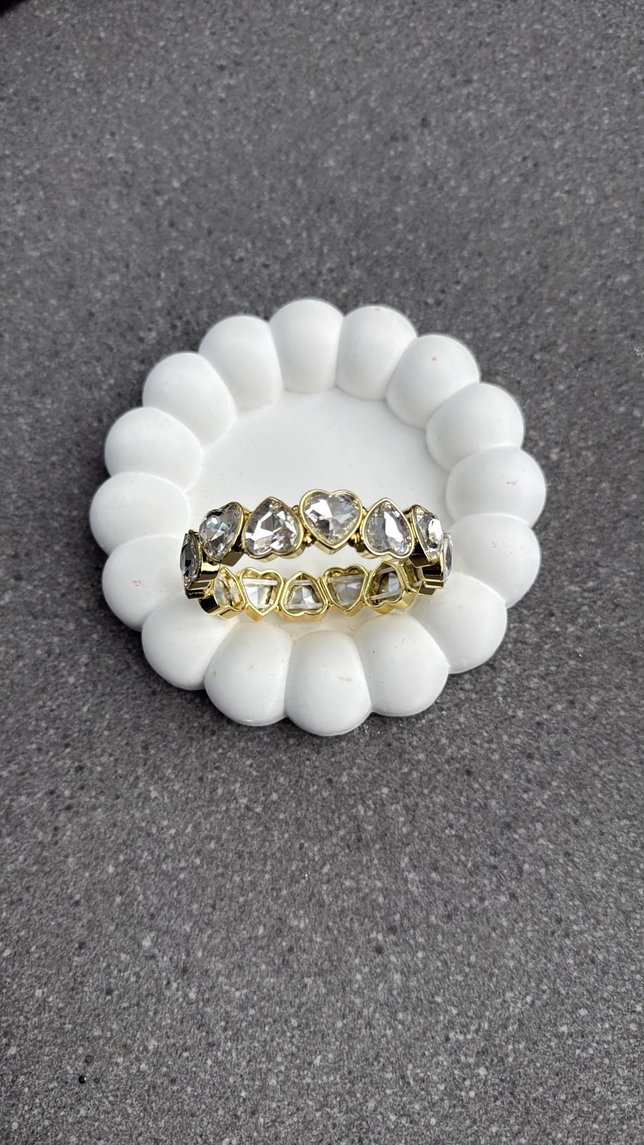 Doris Kalpli Taşlı Bileklik