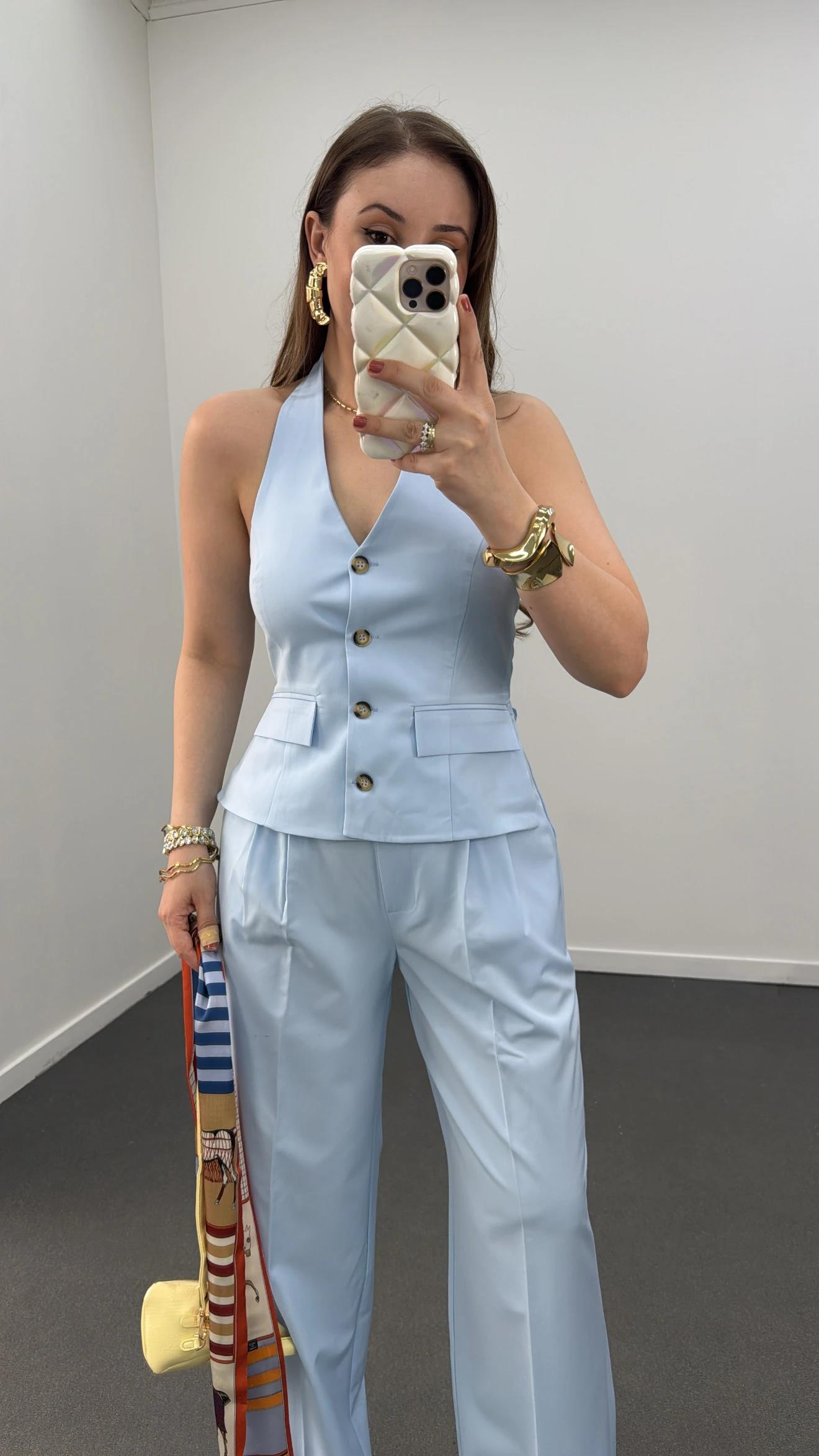 Efruz Premium Seri Bebe Mavi Renk 4 Düğmeli Yelek