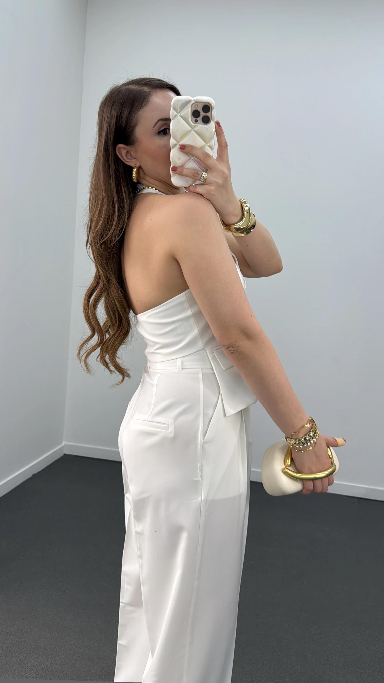 Efruz Premium Seri Beyaz Renk 4 Düğmeli Yelek