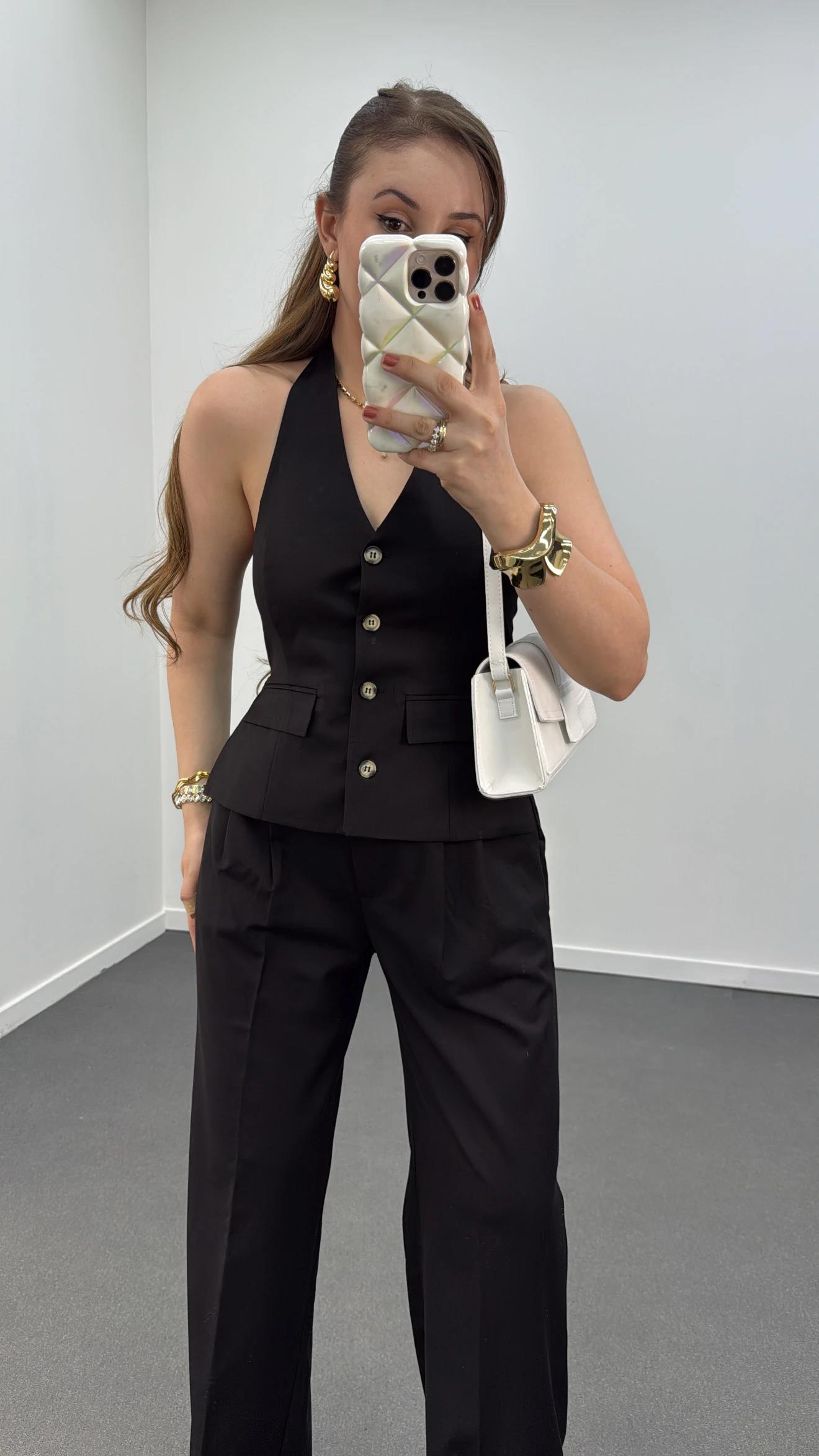 Efruz Premium Seri Siyah Renk 4 Düğmeli Yelek