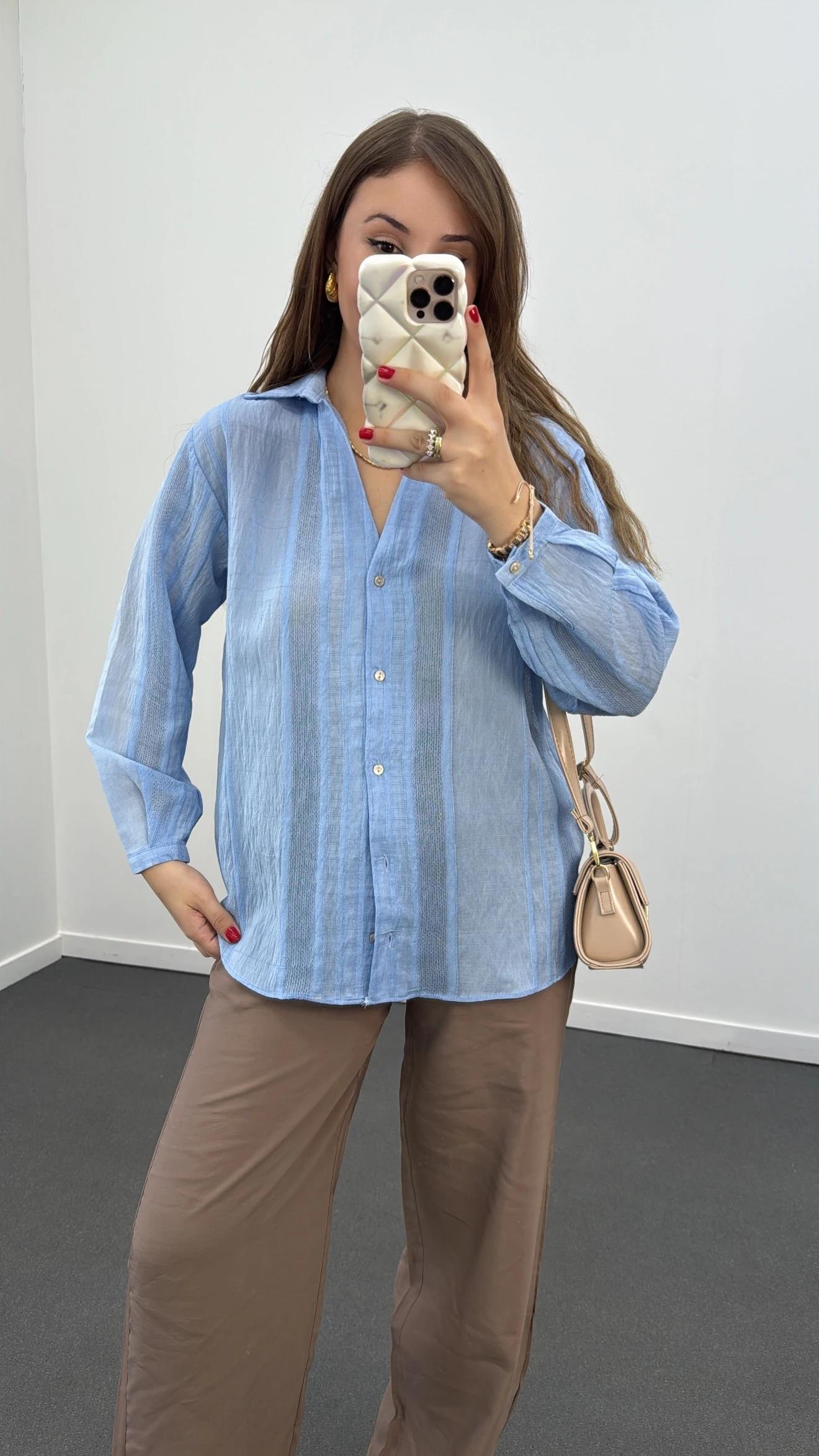 Endiya Mavi Şerit İşleme Detaylı Gömlek