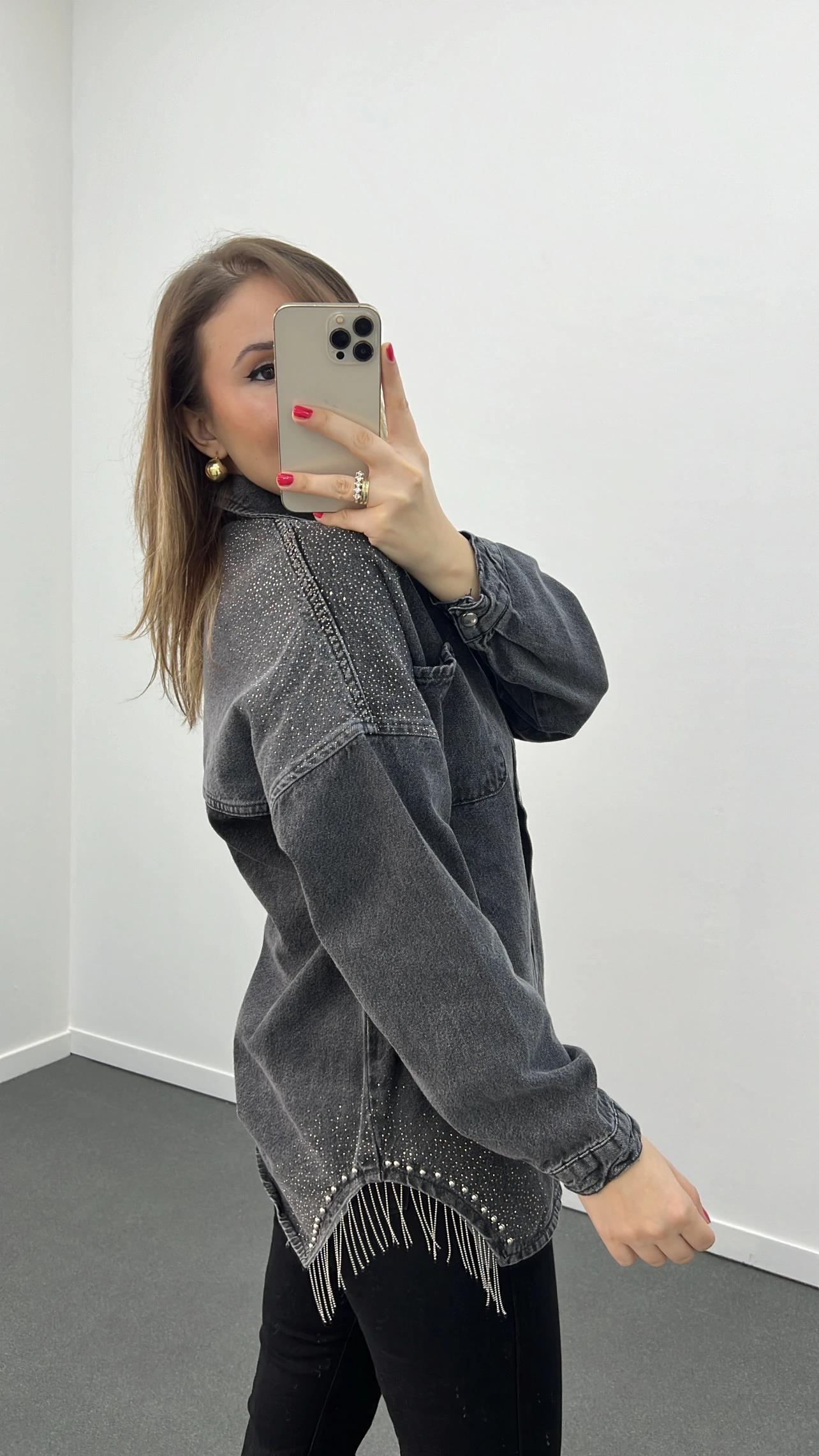 Ernesto Gri Yıkamalı Taş İşlemeli Kot Gömlek