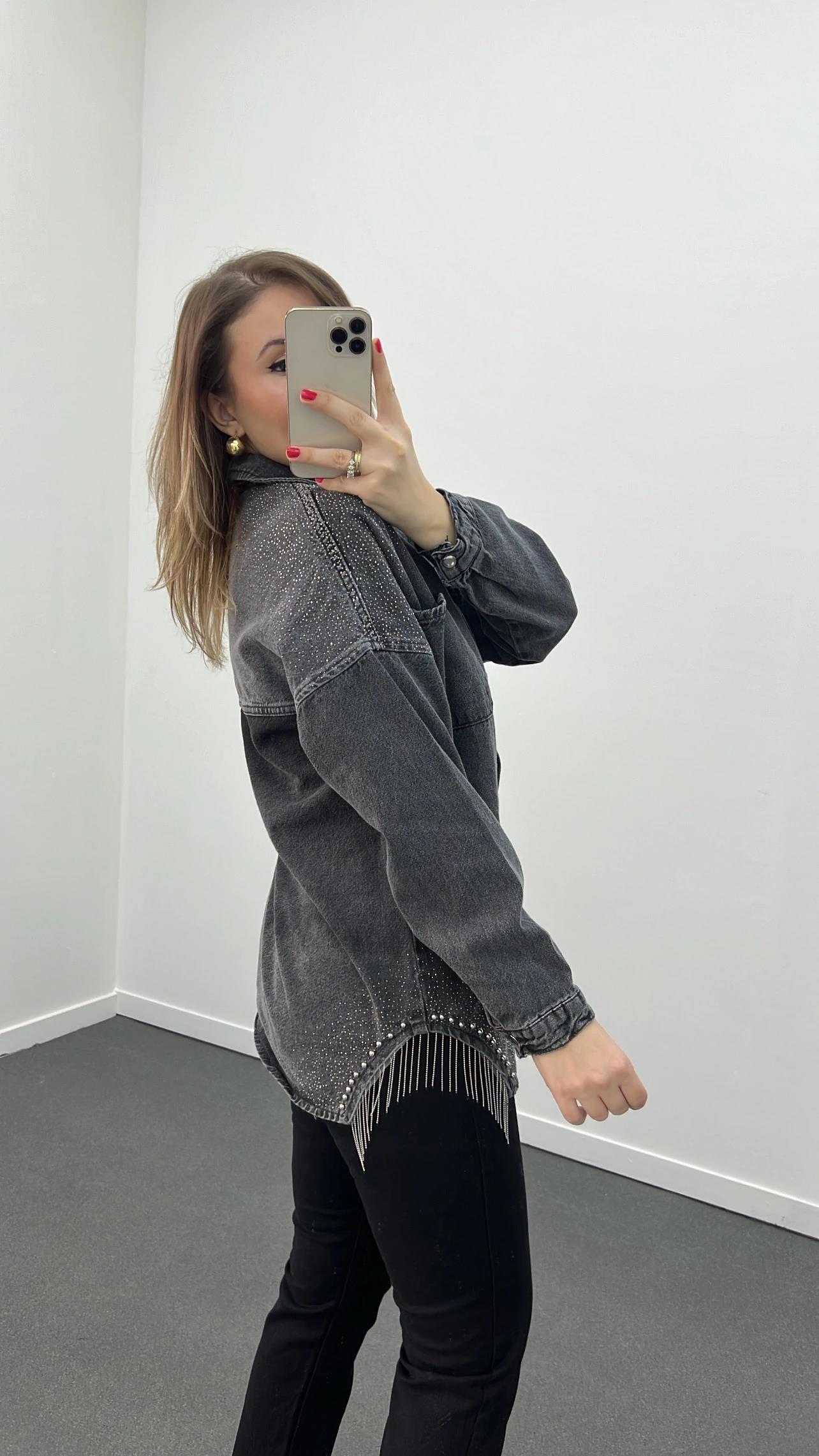 Ernesto Gri Yıkamalı Taş İşlemeli Kot Gömlek