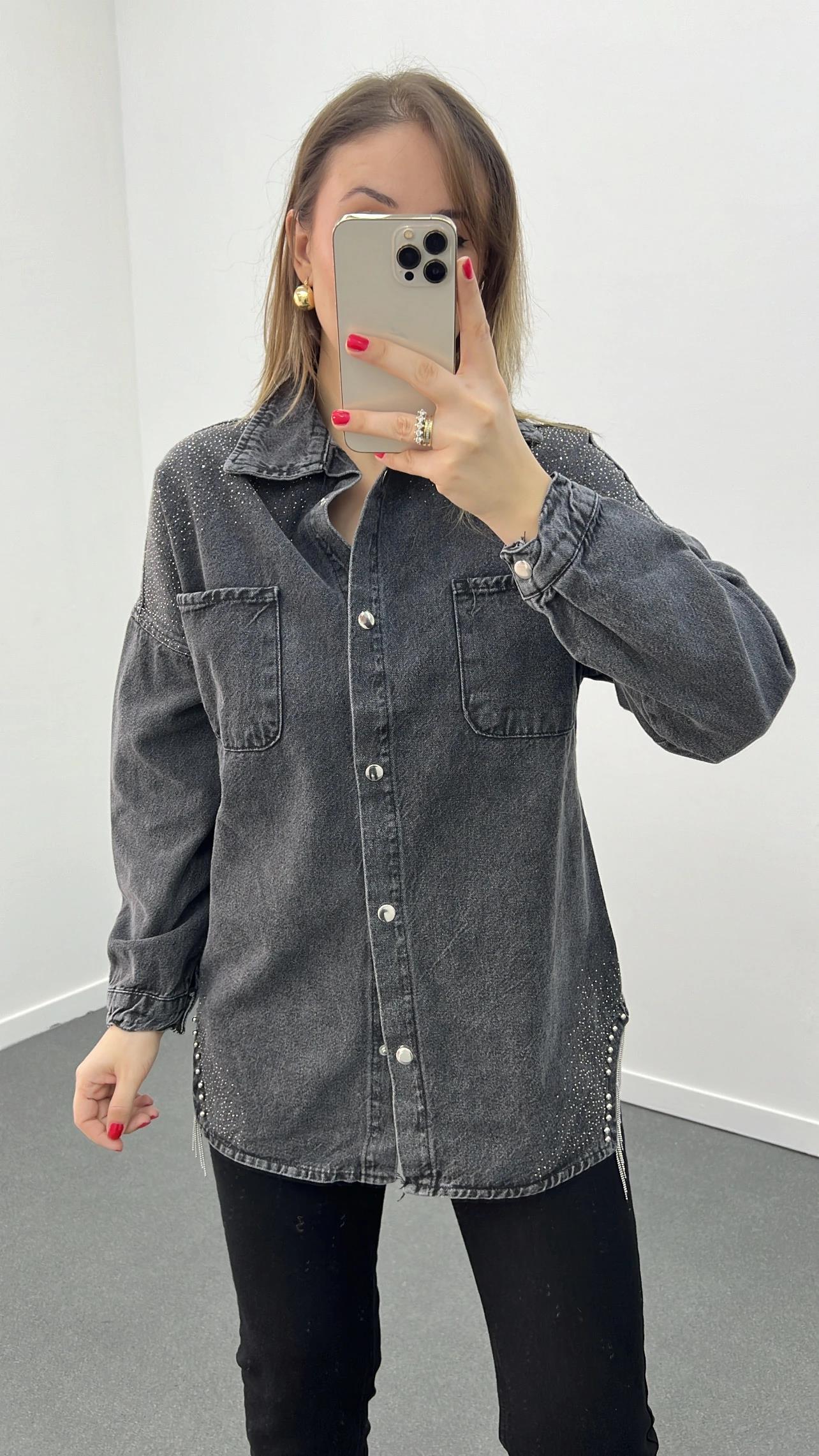 Ernesto Gri Yıkamalı Taş İşlemeli Kot Gömlek